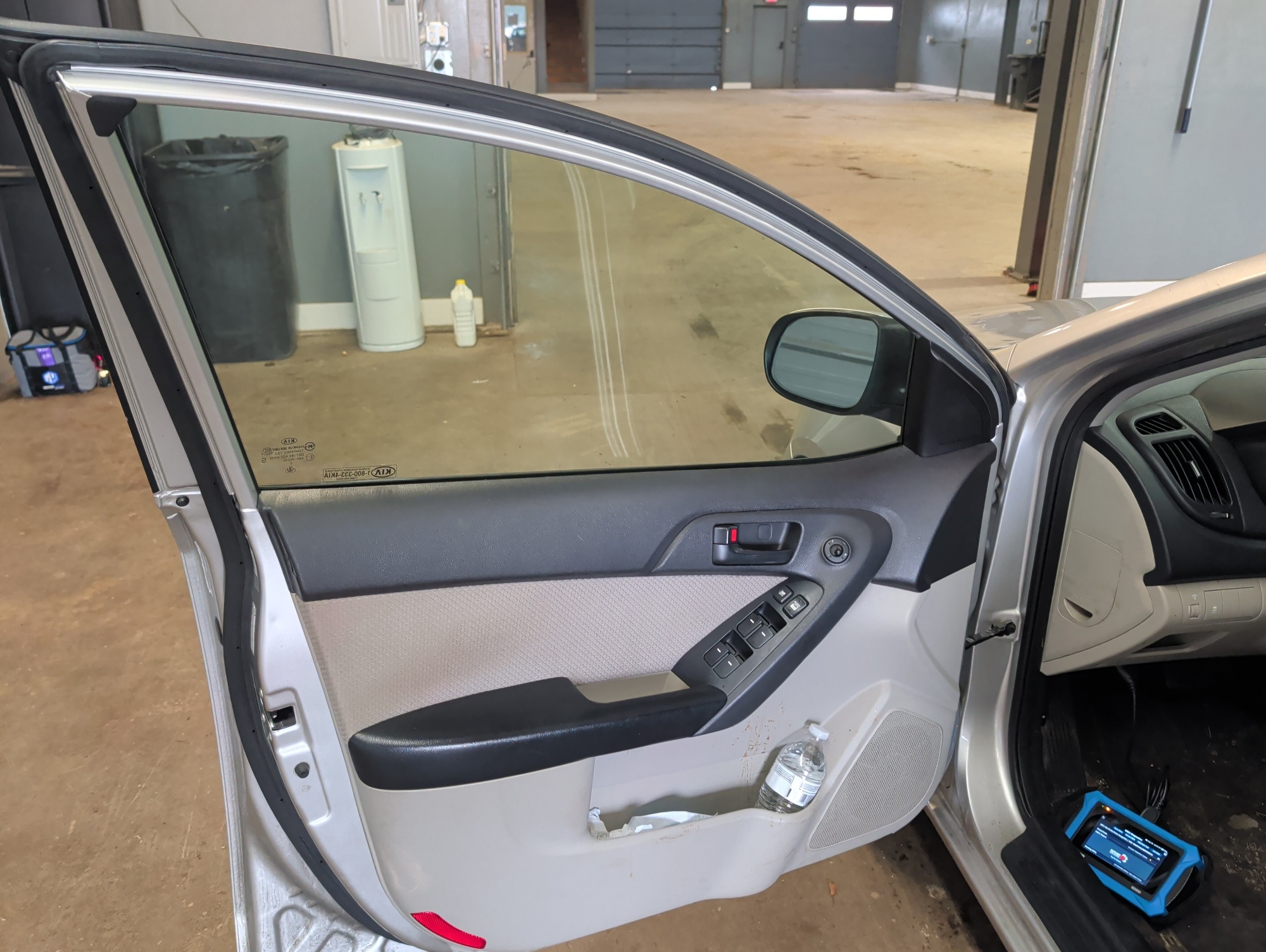2011 kia forte ex with 132365 miles for sale near elk-river, minnesota 106477_23_driver_door_panel.jpg