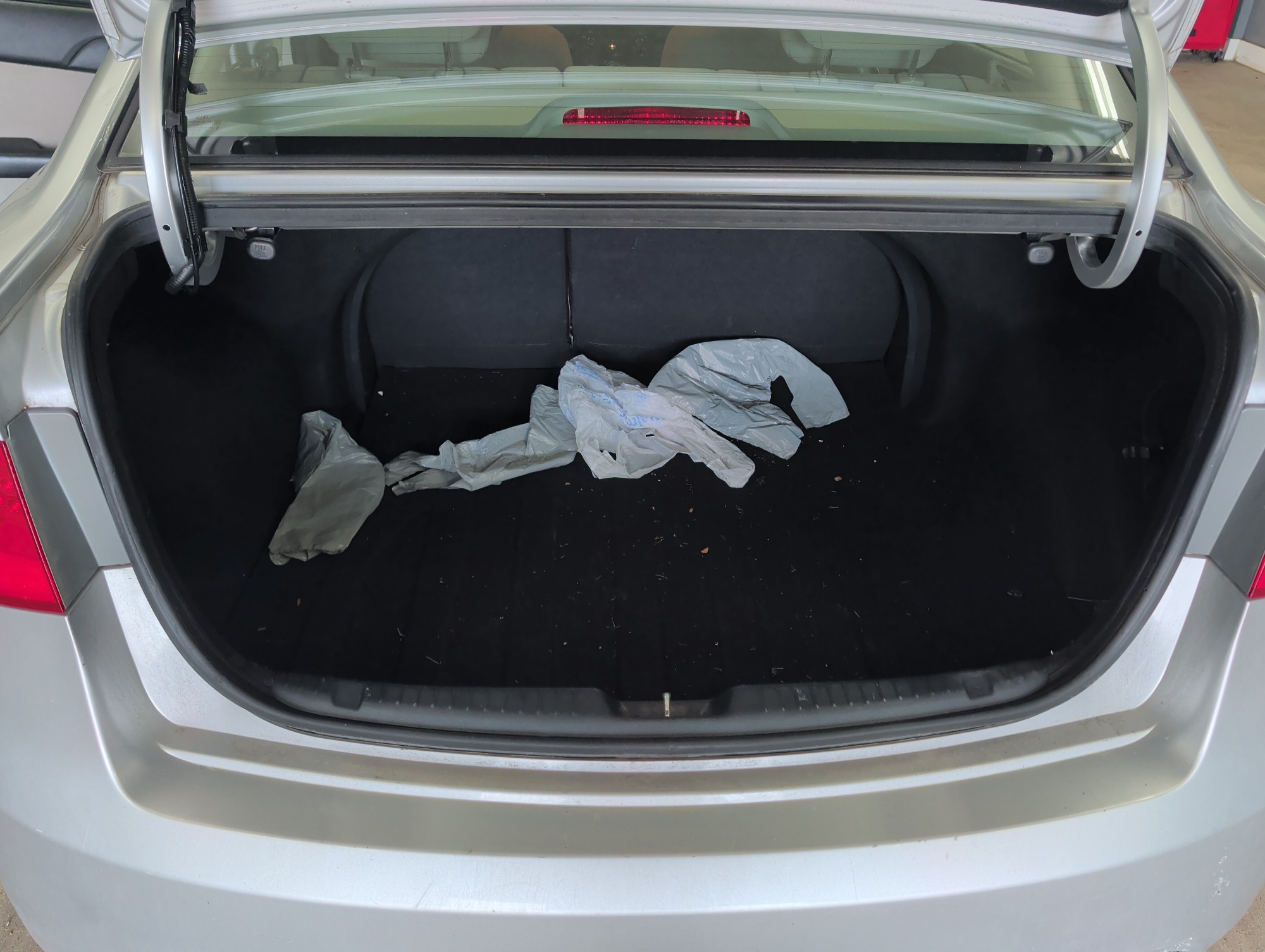 2011 kia forte ex with 132365 miles for sale near elk-river, minnesota 106477_26_trunk.jpg