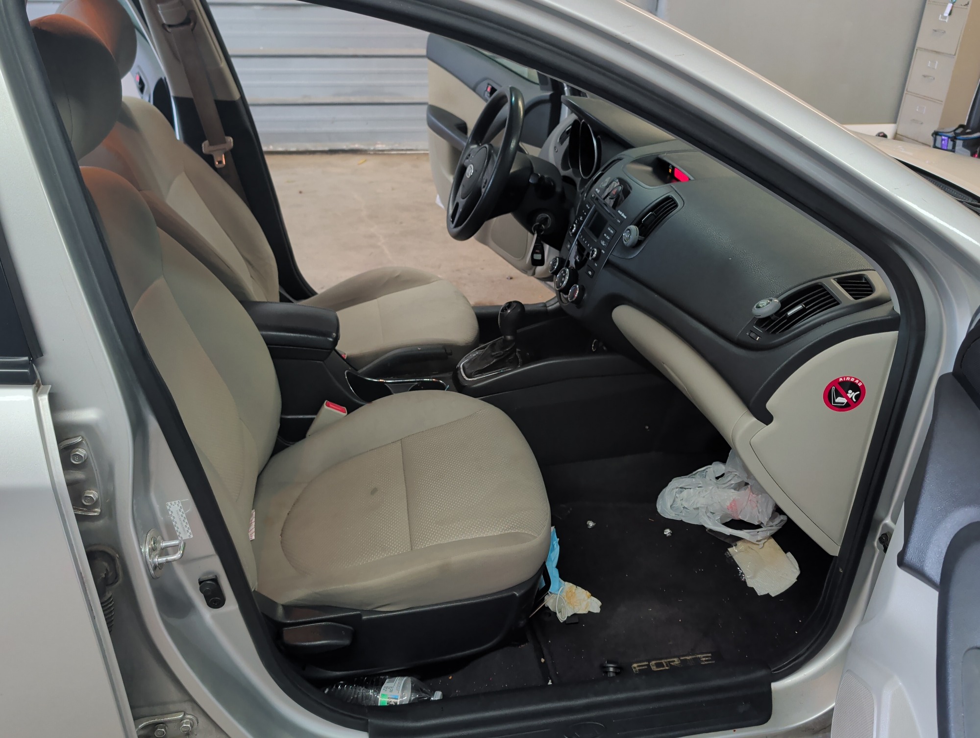 2011 kia forte ex with 132365 miles for sale near elk-river, minnesota 106477_31_passenger_seat.jpg