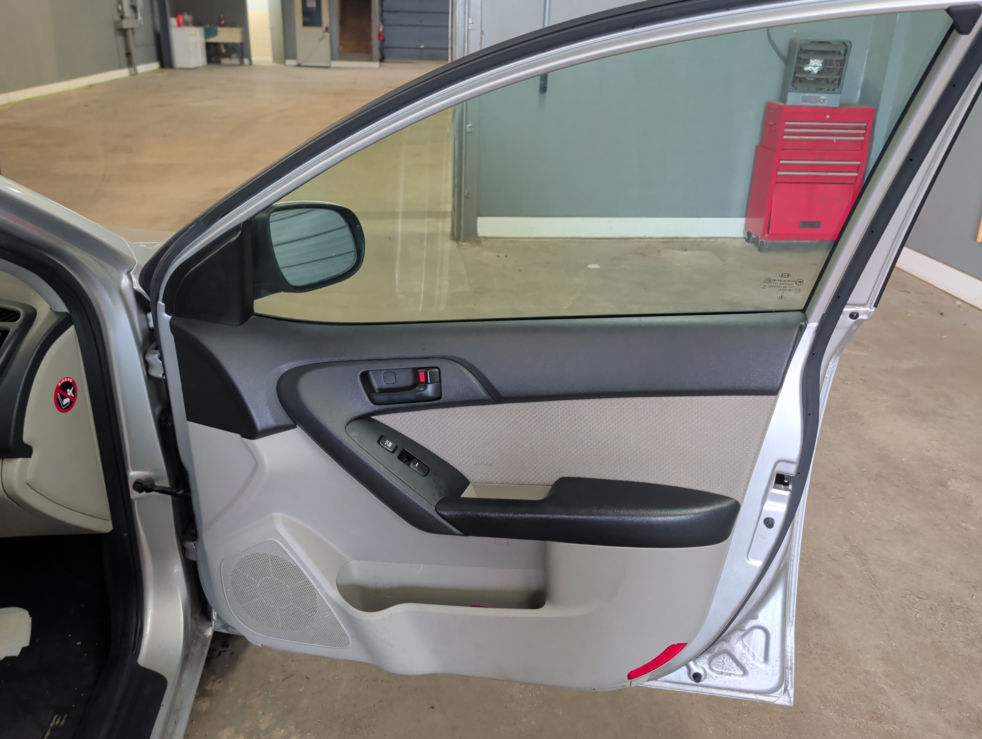 2011 kia forte ex with 132365 miles for sale near elk-river, minnesota 106477_32_passenger_door_panel.jpg