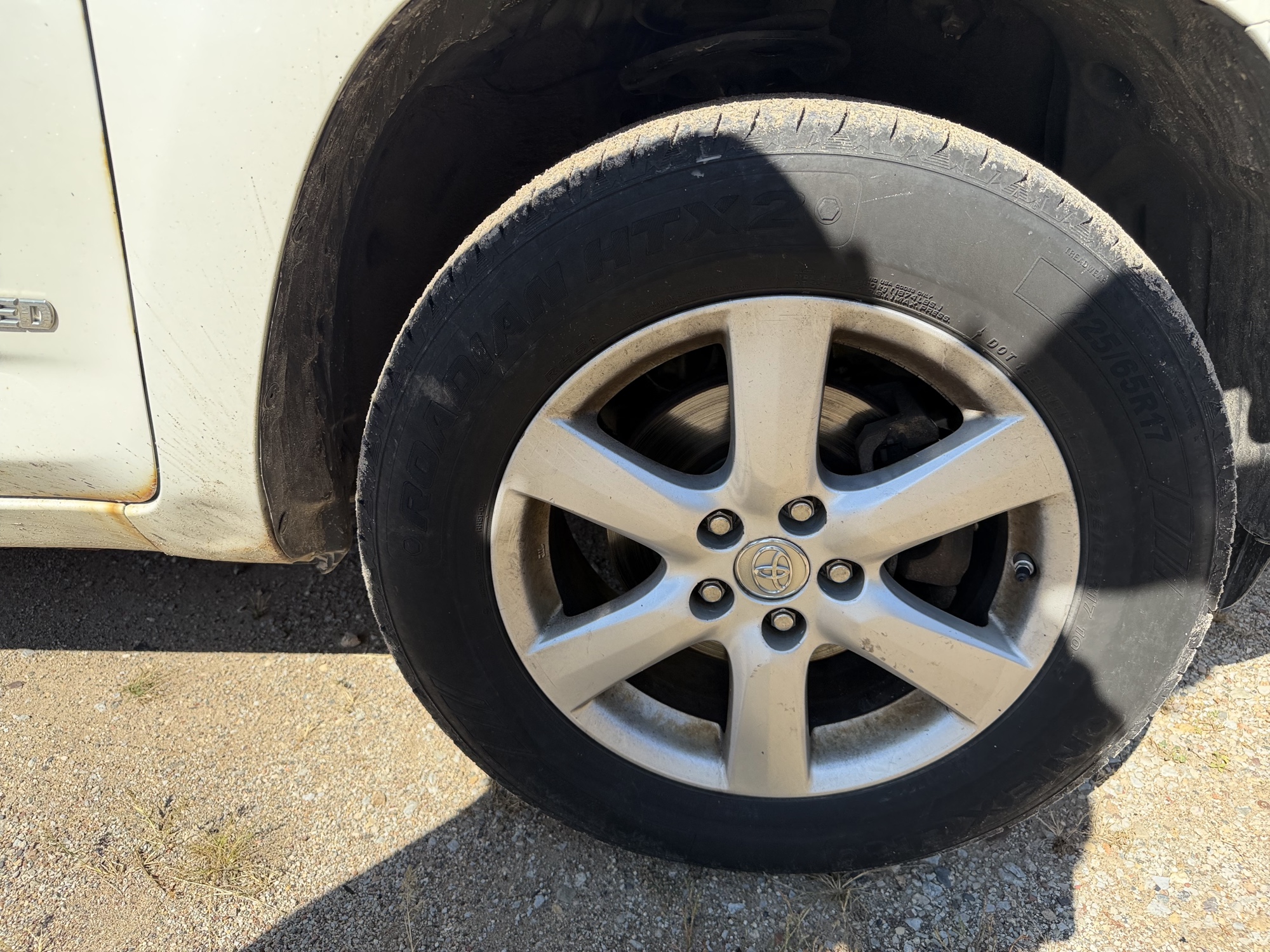 2007 toyota rav4 limited-v6-4wd with 234409 miles for sale near elk-river, minnesota 106478_15_front_pass_wheel.jpg