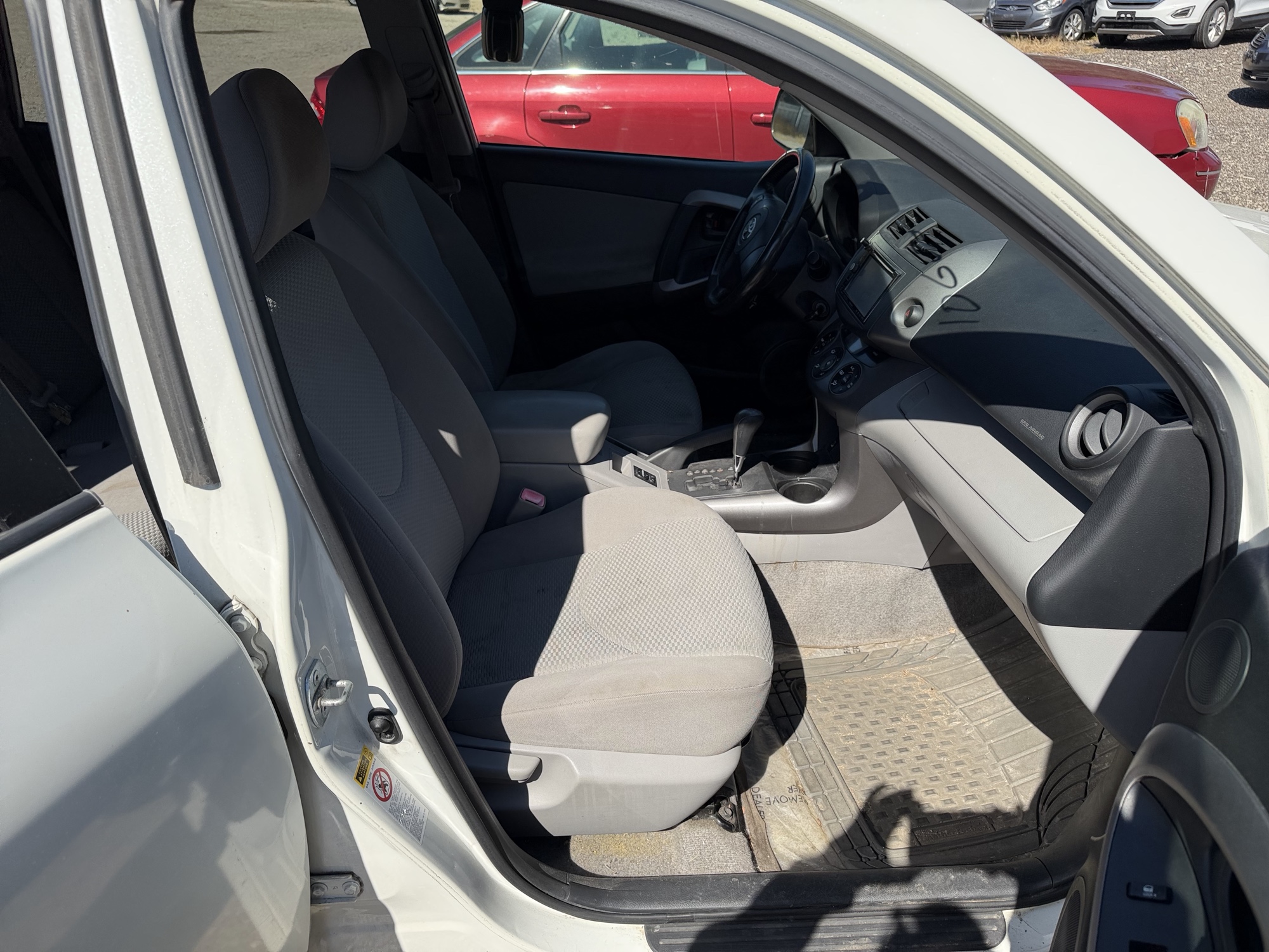 2007 toyota rav4 limited-v6-4wd with 234409 miles for sale near elk-river, minnesota 106478_31_passenger_seat.jpg
