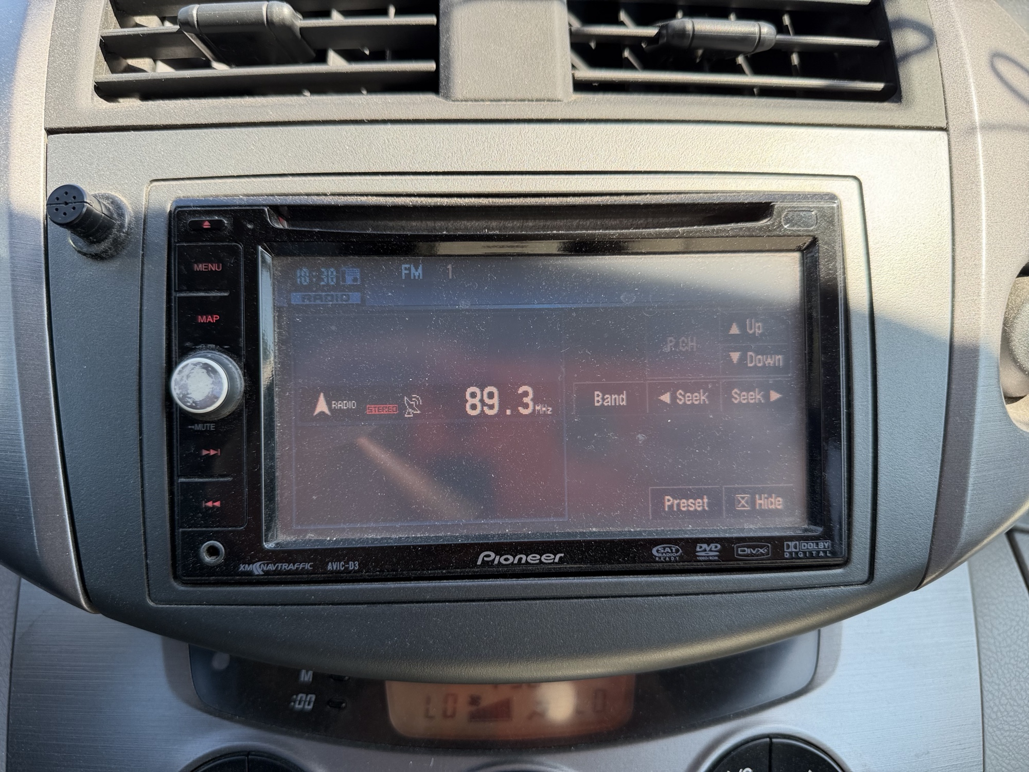 2007 toyota rav4 limited-v6-4wd with 234409 miles for sale near elk-river, minnesota 106478_39_radio_closeup.jpg