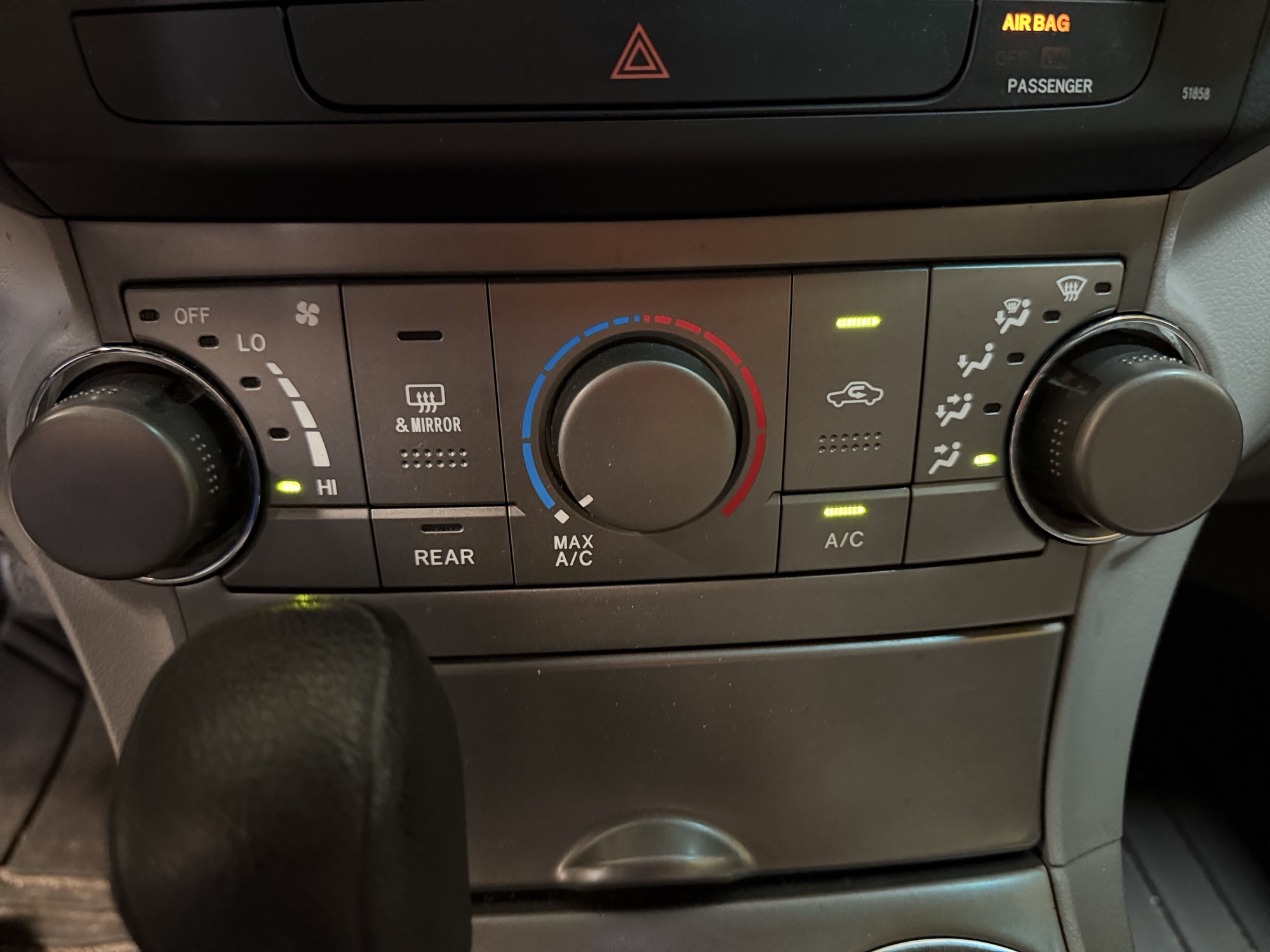 2008 toyota highlander base-4wd with 249077 miles for sale near elk-river, minnesota 106479_40_climate_control.jpg