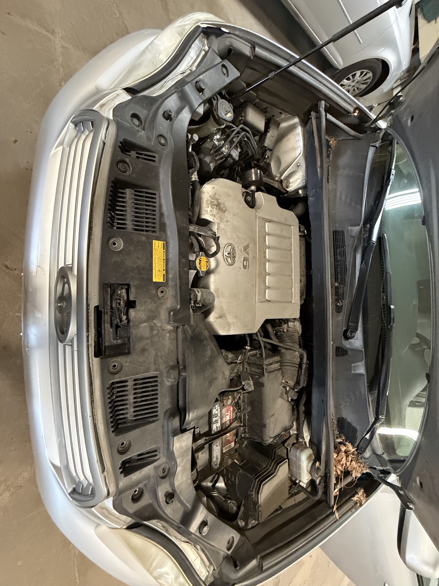 2008 toyota highlander base-4wd with 249077 miles for sale near elk-river, minnesota 106479_49_engine_bay.jpg