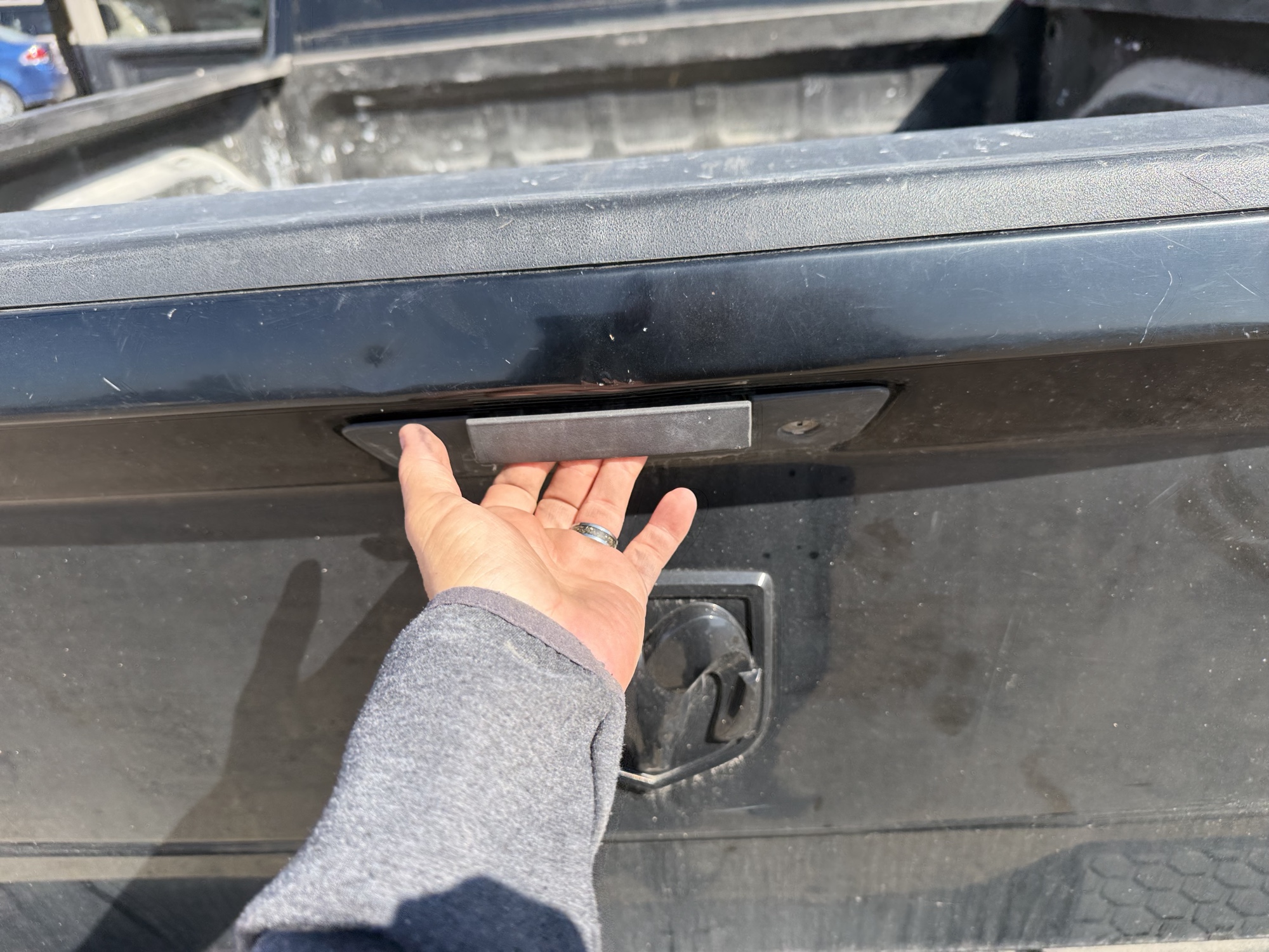 2014 ram 1500 tradesman-crew-cab-swb-4wd with 212172 miles for sale near elk-river, minnesota 106480_27_spare_tire.jpg