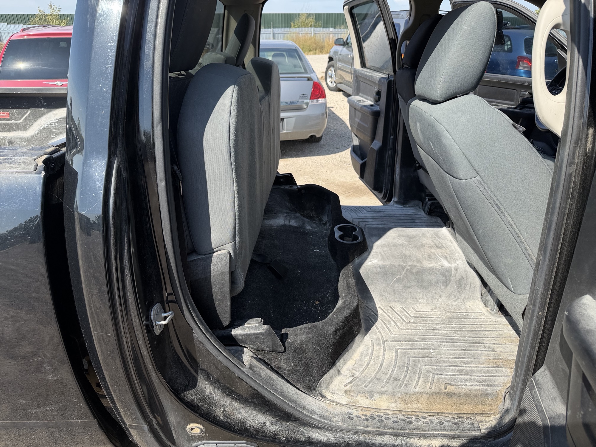 2014 ram 1500 tradesman-crew-cab-swb-4wd with 212172 miles for sale near elk-river, minnesota 106480_28_pass_rear_seat.jpg