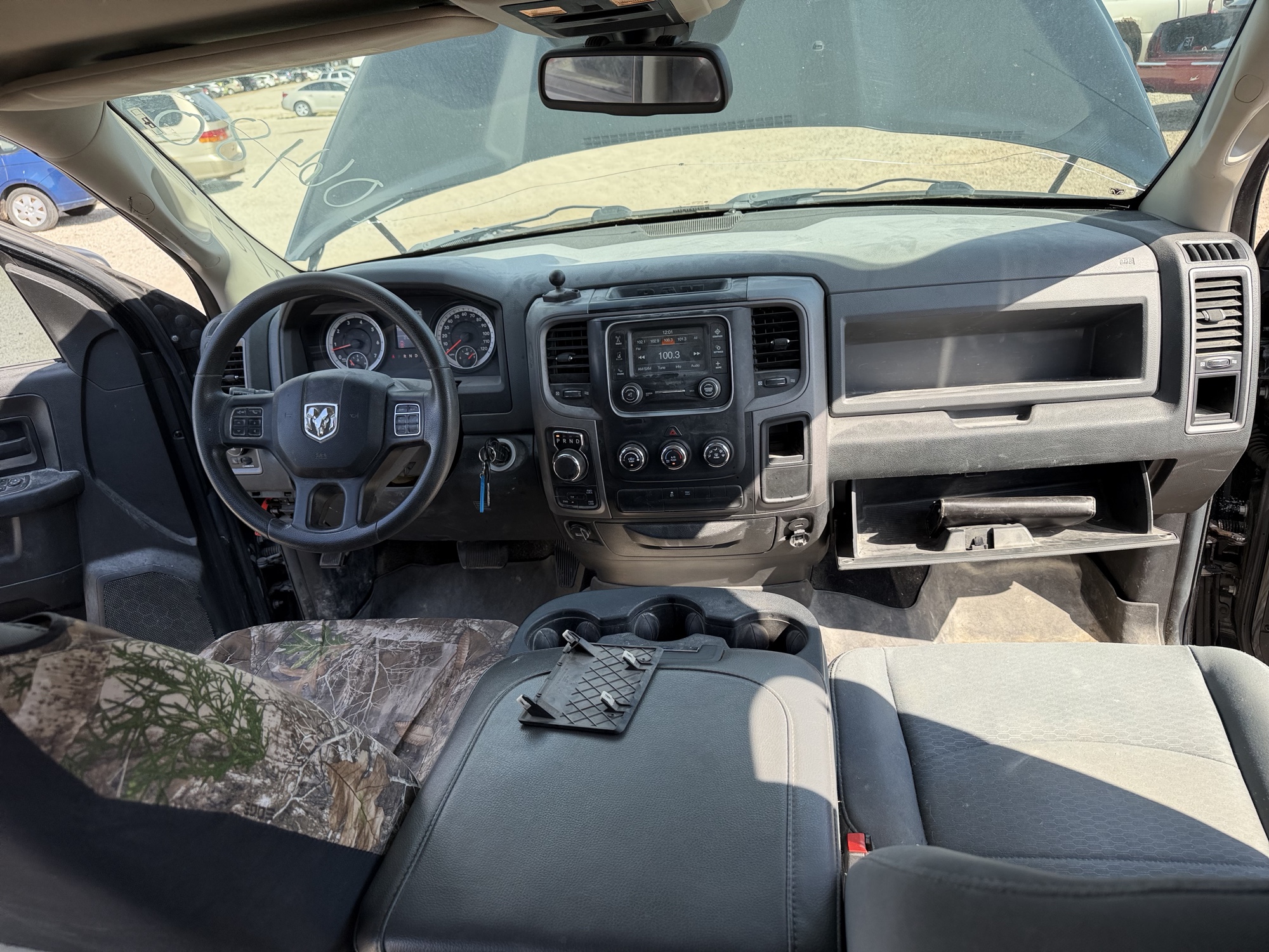 2014 ram 1500 tradesman-crew-cab-swb-4wd with 212172 miles for sale near elk-river, minnesota 106480_34_whole_dash.jpg