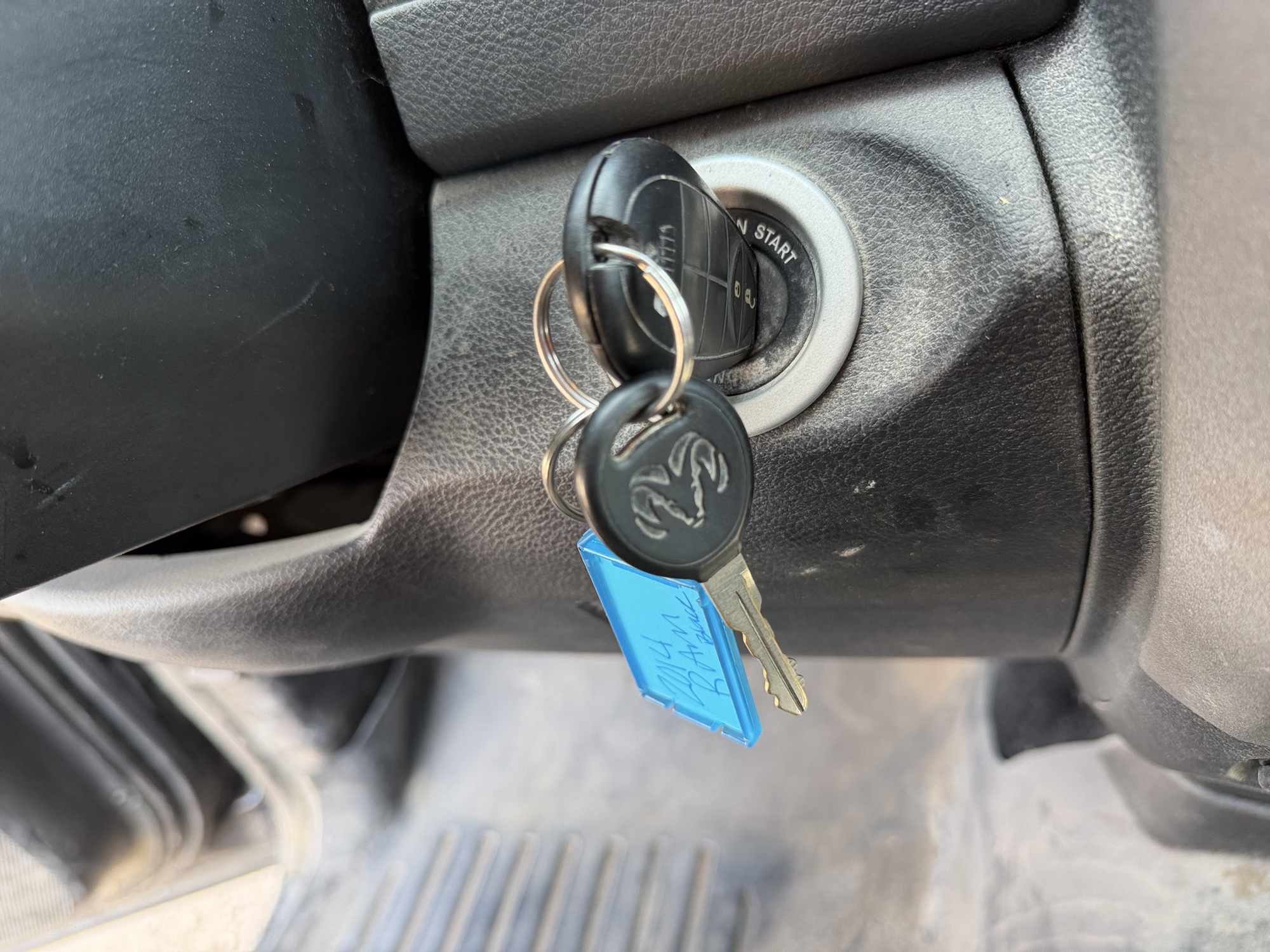 2014 ram 1500 tradesman-crew-cab-swb-4wd with 212172 miles for sale near elk-river, minnesota 106480_51_keys.jpg