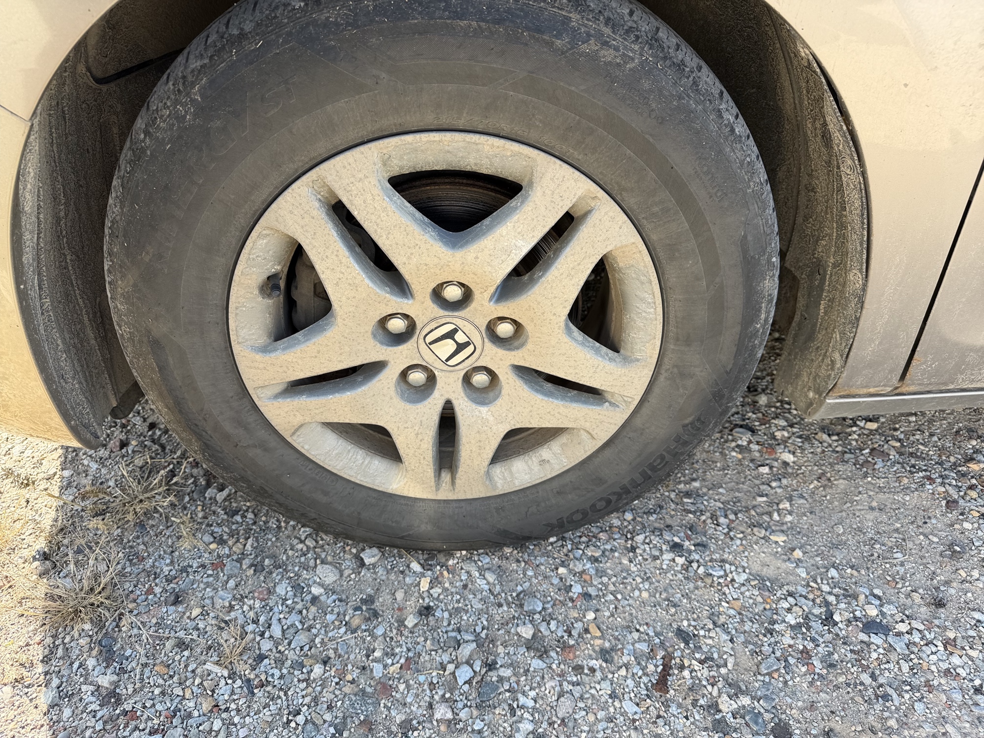 2006 honda odyssey ex-l with 261539 miles for sale near elk-river, minnesota 106484_12_drv_front_wheel.jpg