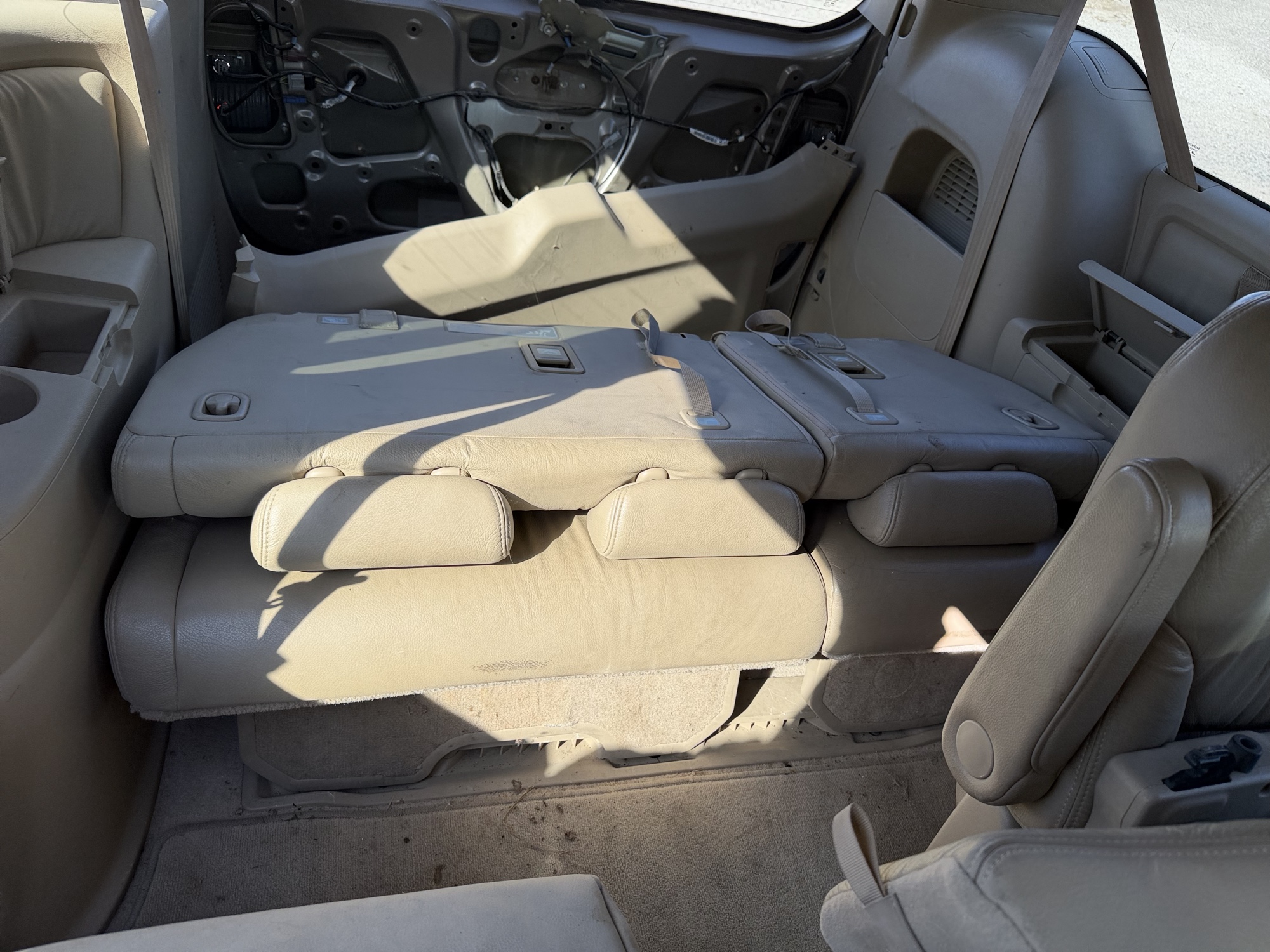 2006 honda odyssey ex-l with 261539 miles for sale near elk-river, minnesota 106484_29_third_row_seat.jpg