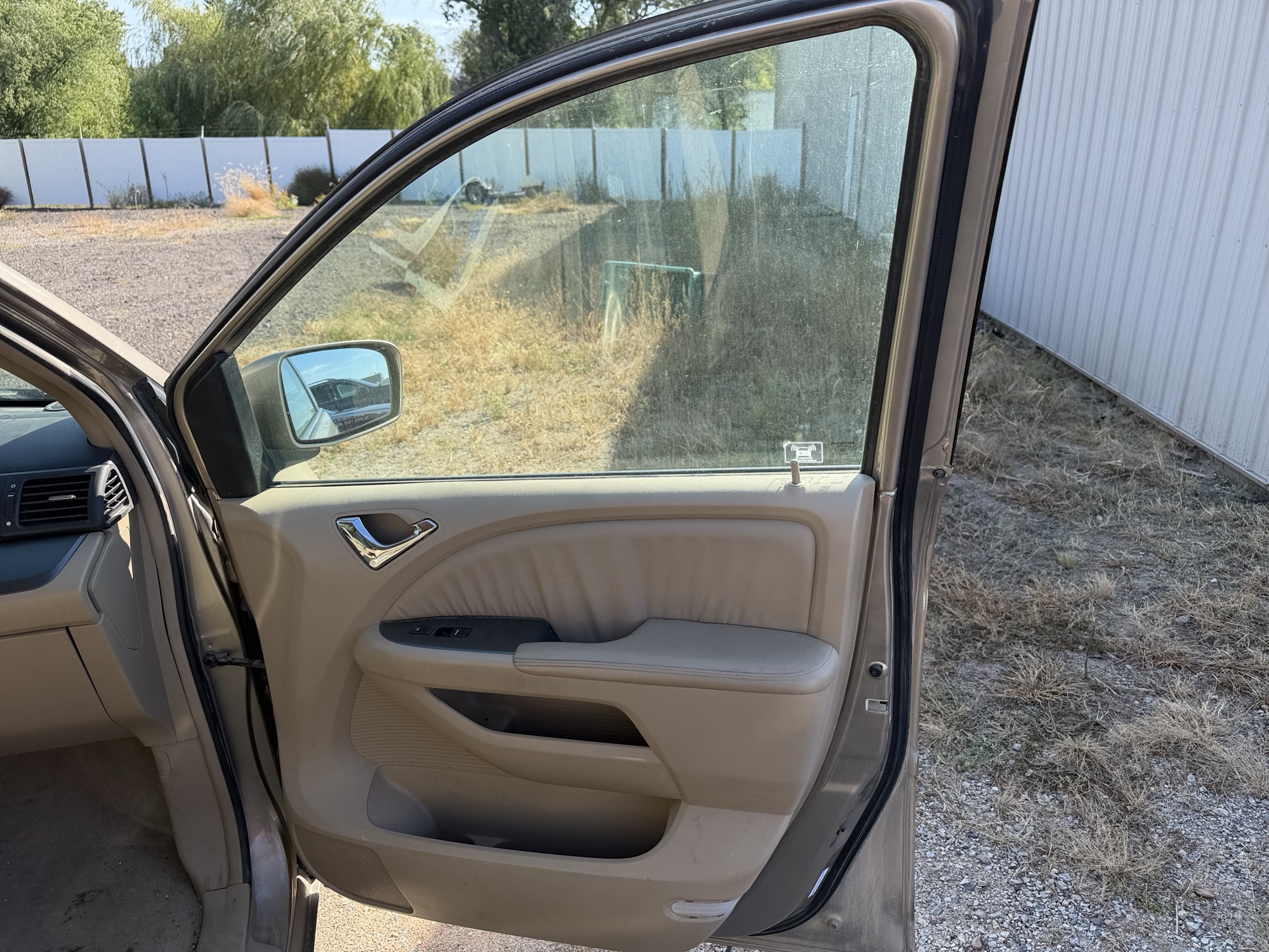 2006 honda odyssey ex-l with 261539 miles for sale near elk-river, minnesota 106484_32_passenger_door_panel.jpg