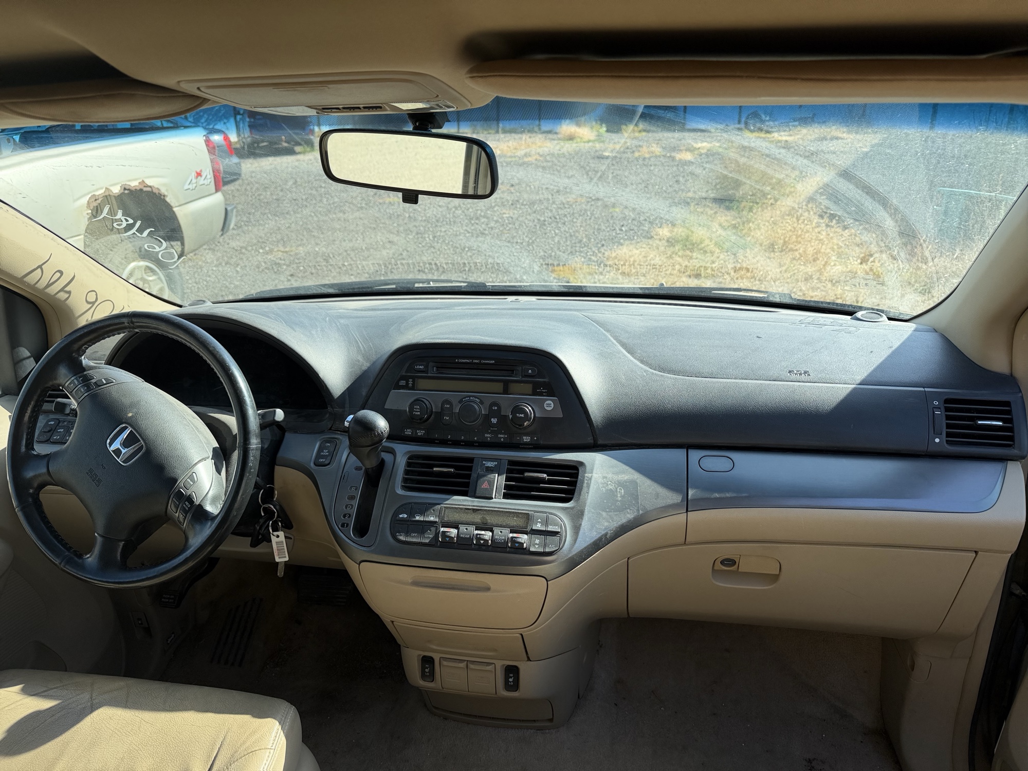 2006 honda odyssey ex-l with 261539 miles for sale near elk-river, minnesota 106484_34_whole_dash.jpg