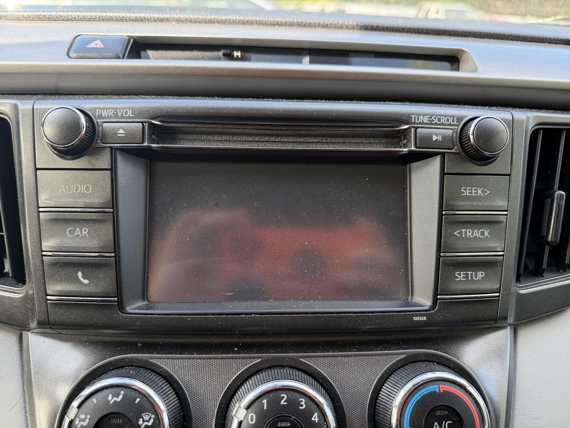 2014 toyota rav4 le-awd with 241220 miles for sale near elk-river, minnesota 106485_39_radio_closeup.jpg