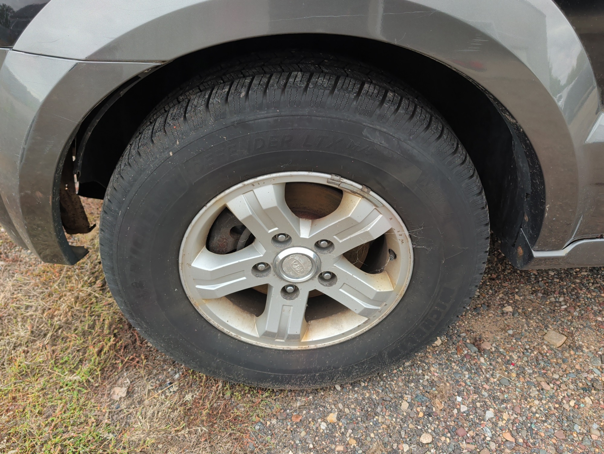 2006 kia sorento ex-4wd with 262272 miles for sale near elk-river, minnesota 106486_12_drv_front_wheel.jpg