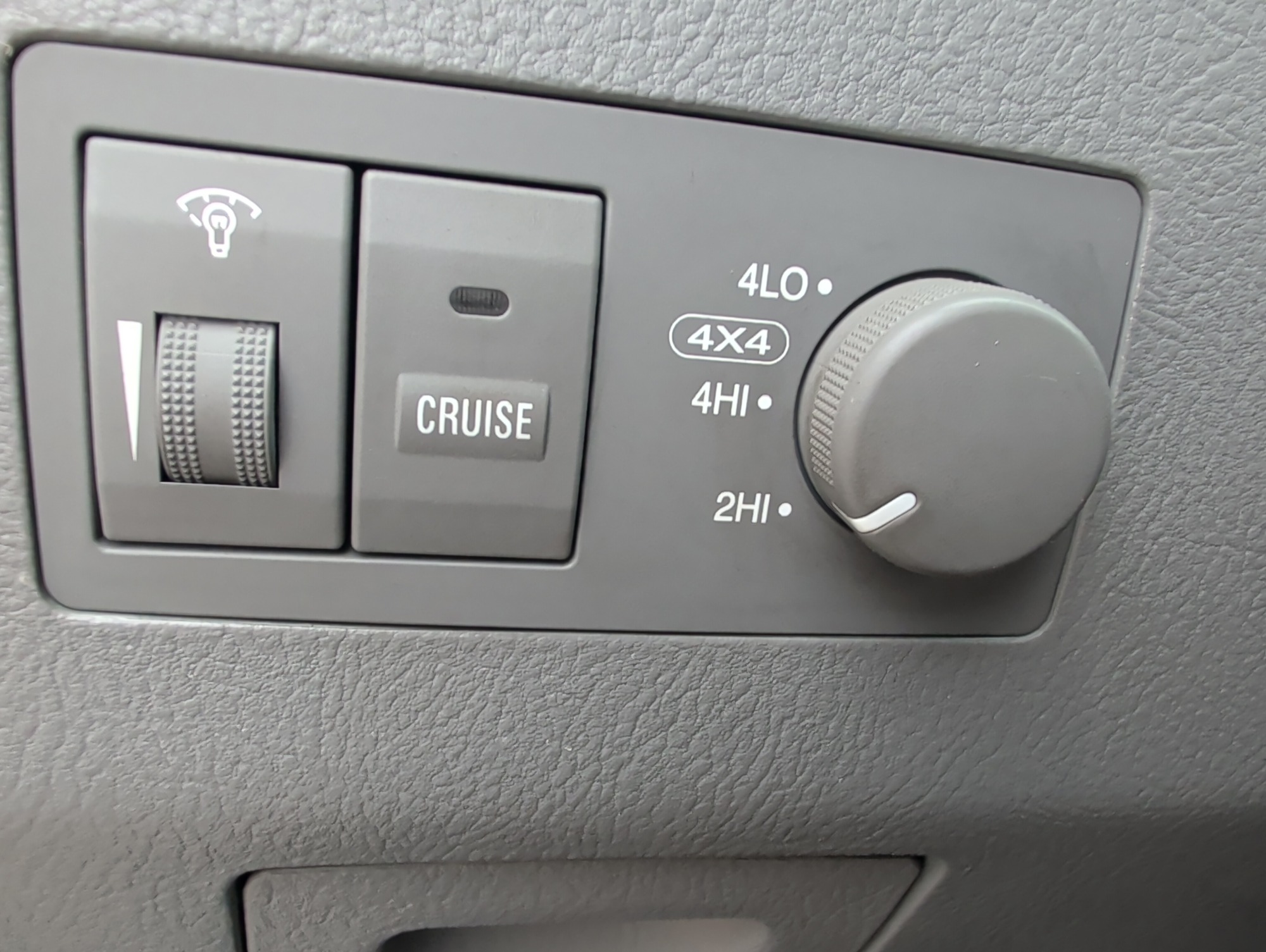 2006 kia sorento ex-4wd with 262272 miles for sale near elk-river, minnesota 106486_38_4x4_switch.jpg
