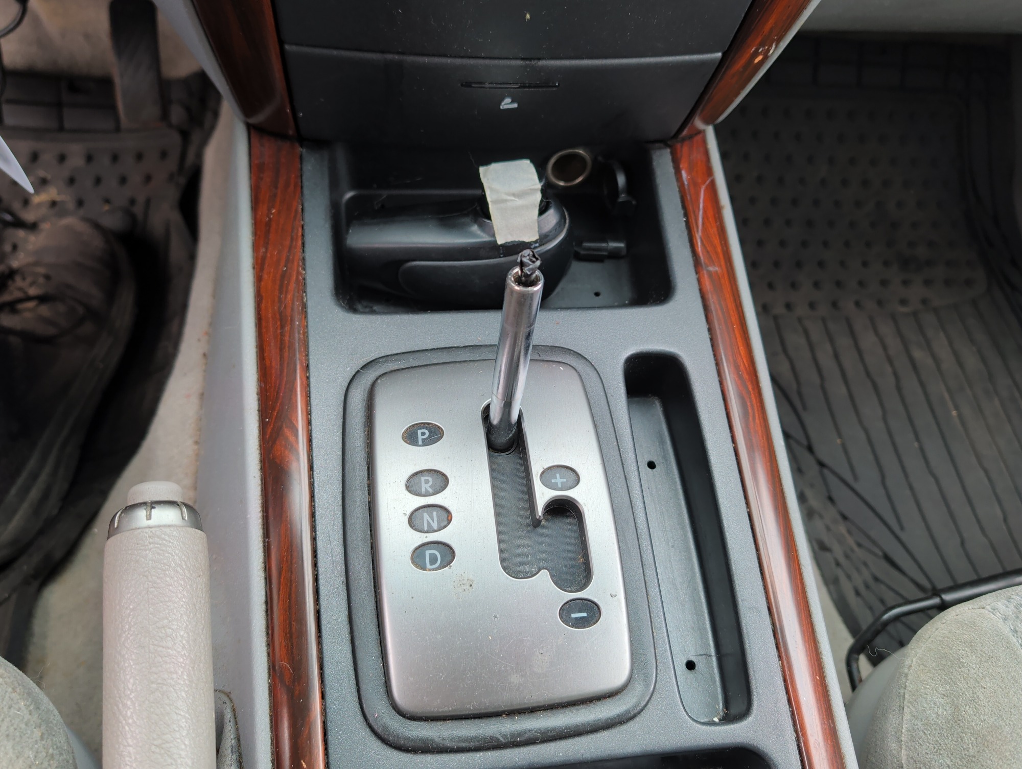 2006 kia sorento ex-4wd with 262272 miles for sale near elk-river, minnesota 106486_41_shifter.jpg