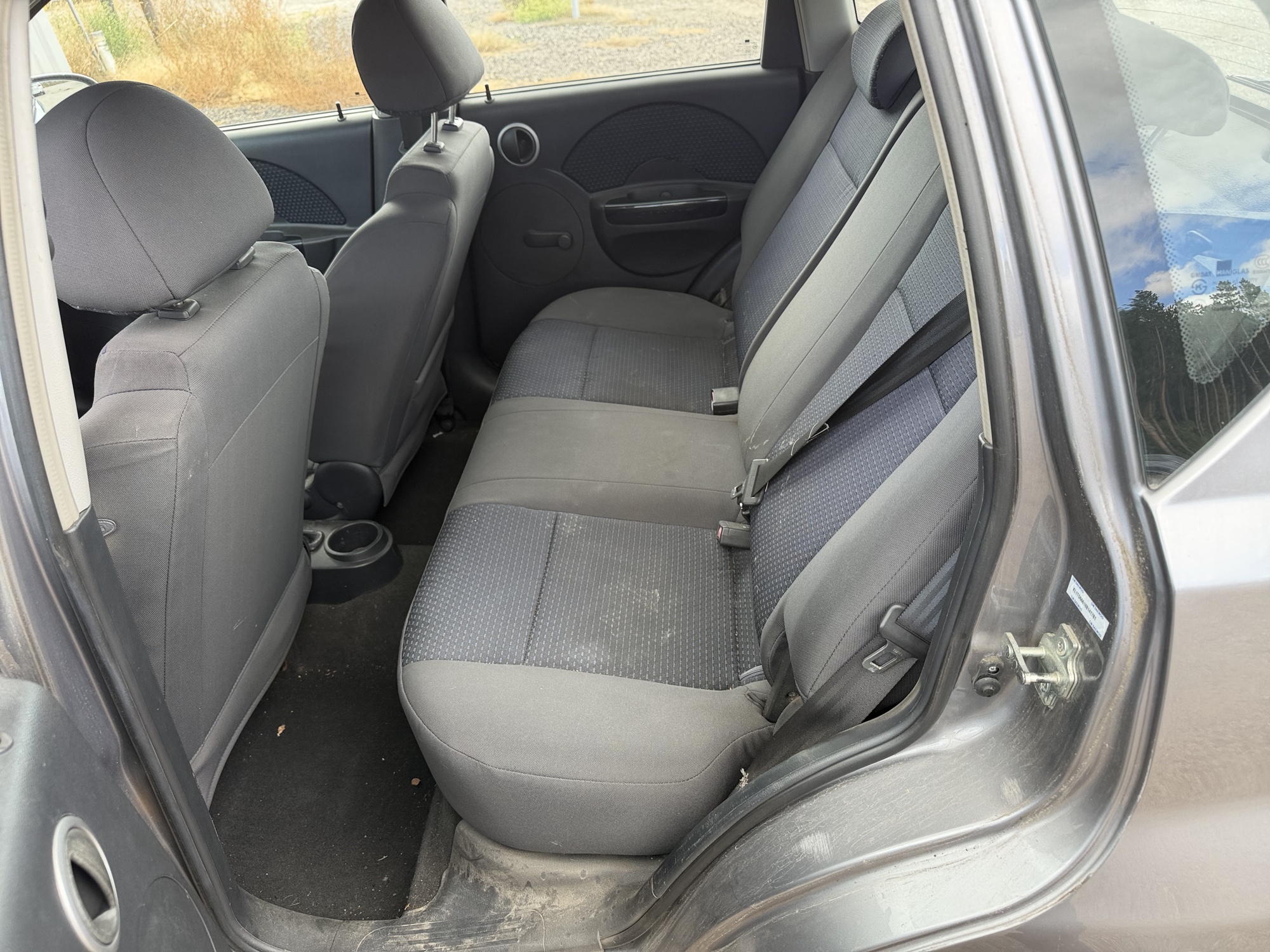 2008 chevrolet aveo5 ls with 134441 miles for sale near elk-river, minnesota 106487_24_drv_rear_seat.jpg