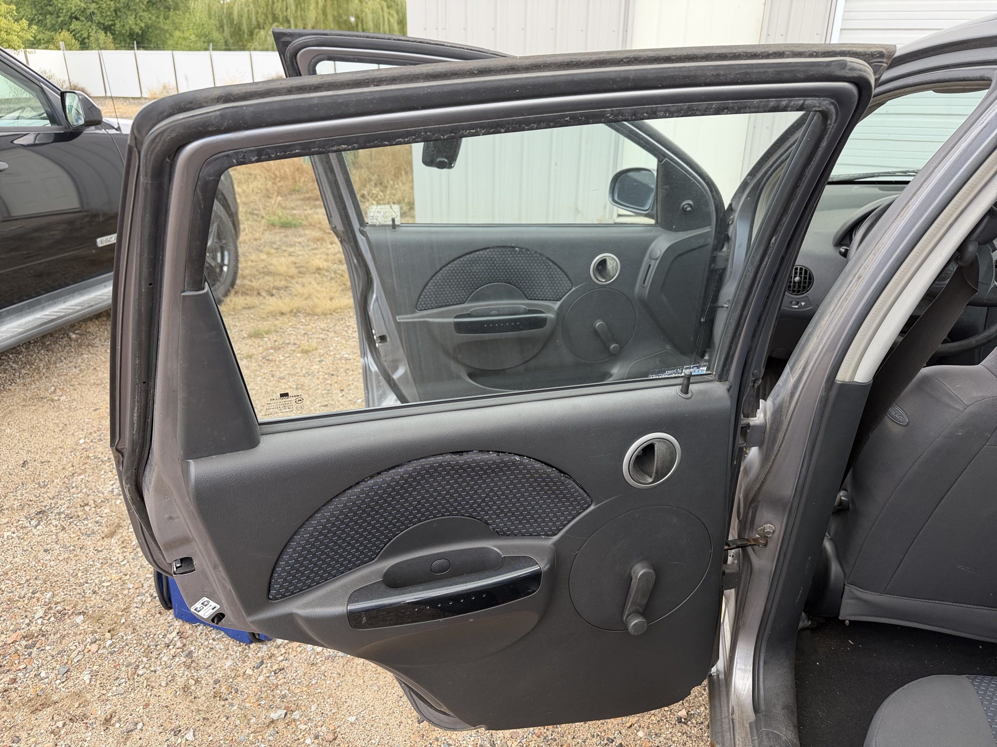 2008 chevrolet aveo5 ls with 134441 miles for sale near elk-river, minnesota 106487_25_drv_rear_door_panel.jpg