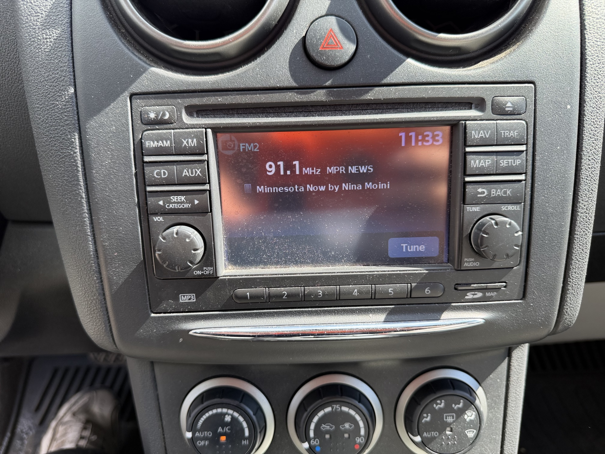 2013 nissan rogue s-awd with 108328 miles for sale near elk-river, minnesota 106488_39_radio_closeup.jpg