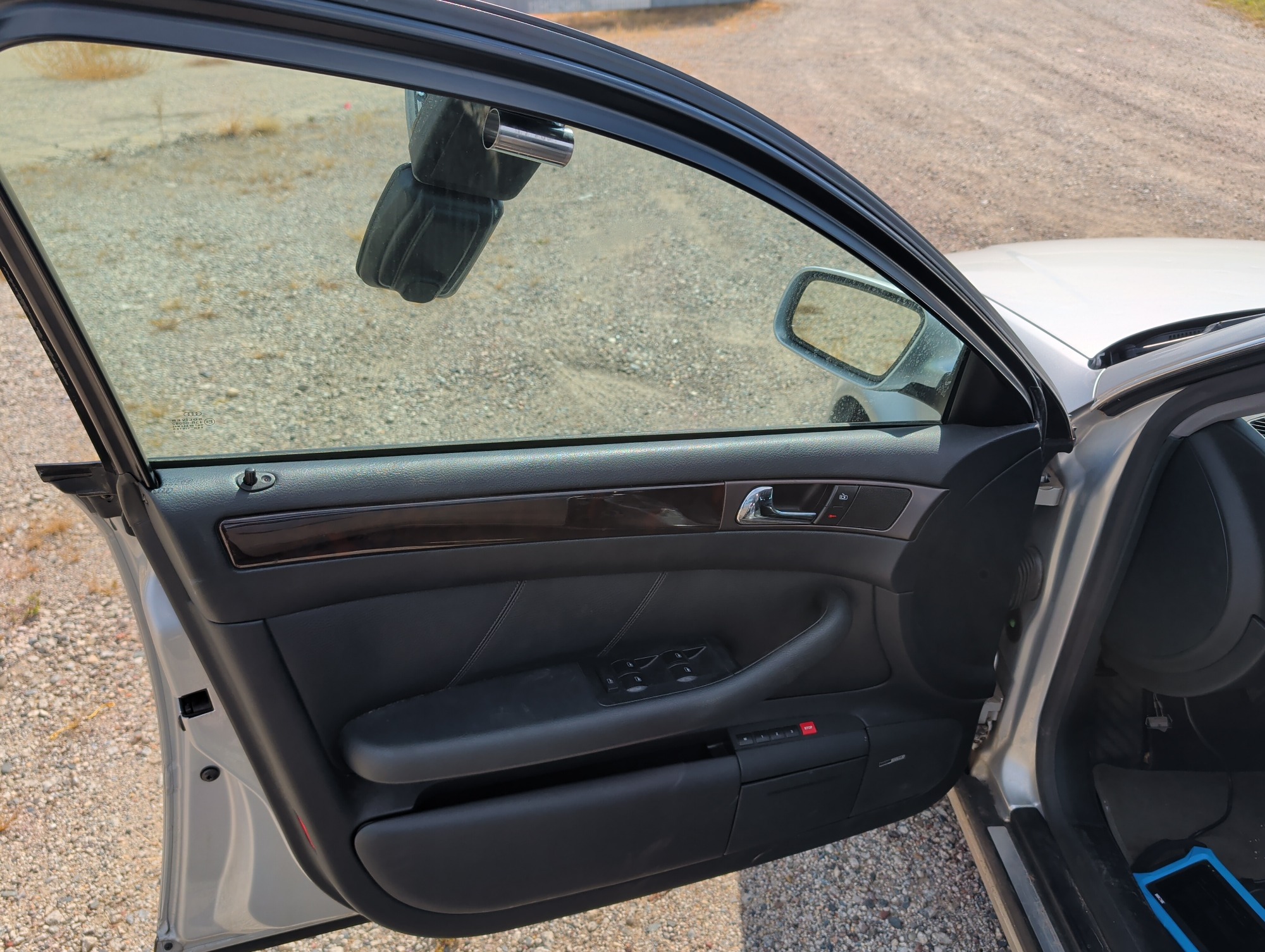 2001 audi a6 2.7t with 104855 miles for sale near elk-river, minnesota 106489_23_driver_door_panel.jpg