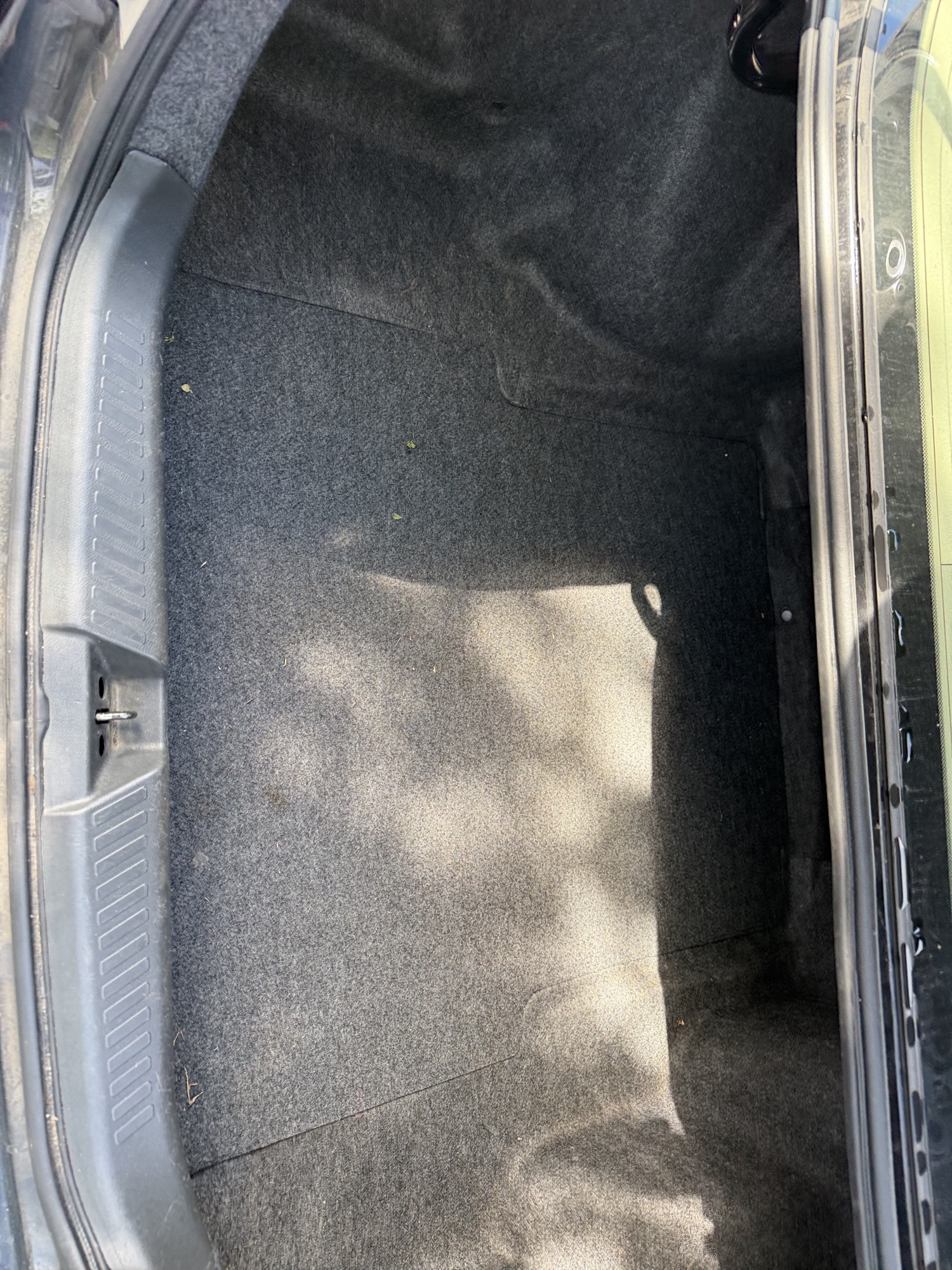 2007 honda accord ex-l-sedan-at with 166984 miles for sale near elk-river, minnesota 106492_26_trunk.jpg