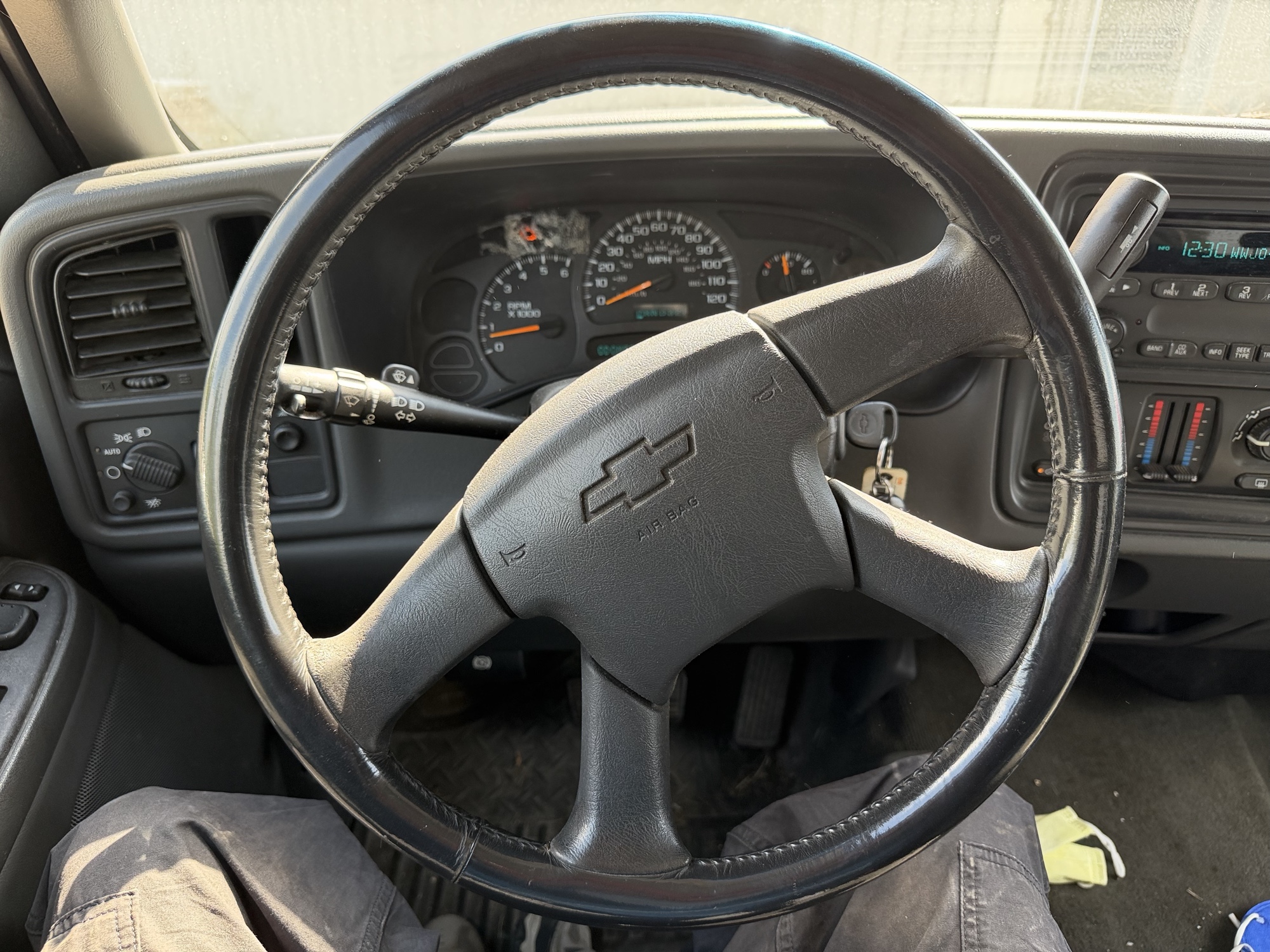 2003 chevrolet silverado-1500 ext.-cab-short-bed-4wd with 150423 miles for sale near elk-river, minnesota 106493_36_steering_wheel.jpg