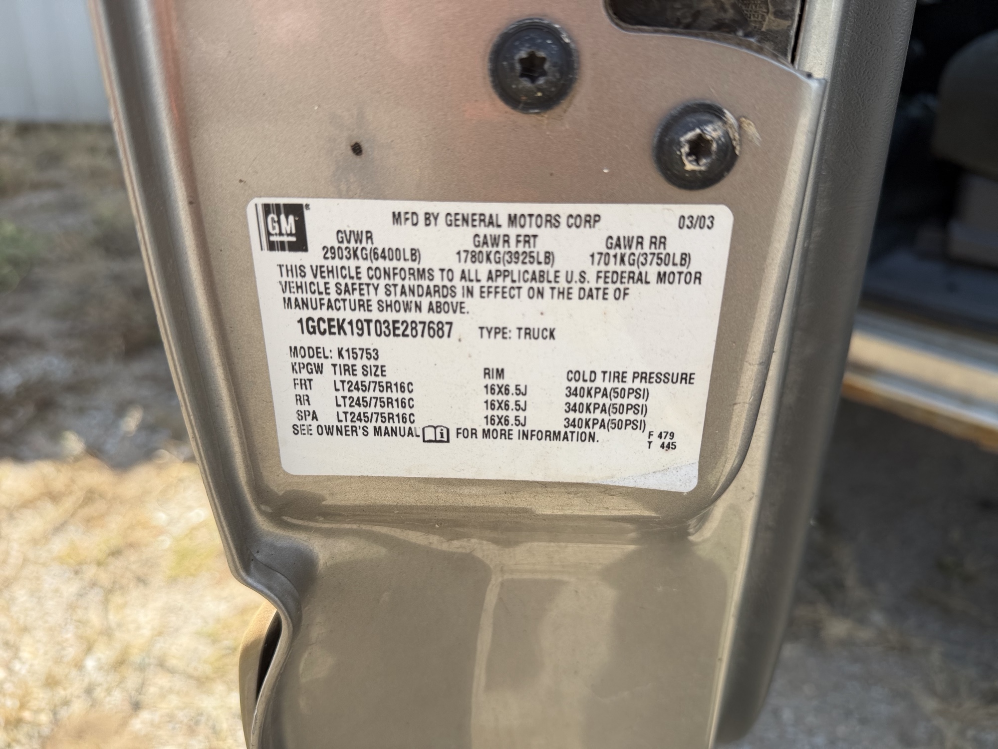 2003 chevrolet silverado-1500 ext.-cab-short-bed-4wd with 150423 miles for sale near elk-river, minnesota 106493_47_door_vin_sticker.jpg