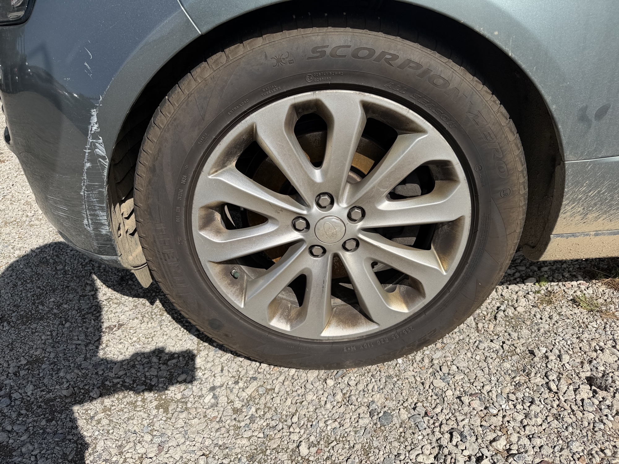2014 land-rover range-rover 3.0l-v6-supercharged-hse with 167081 miles for sale near elk-river, minnesota 106494_12_drv_front_wheel.jpg