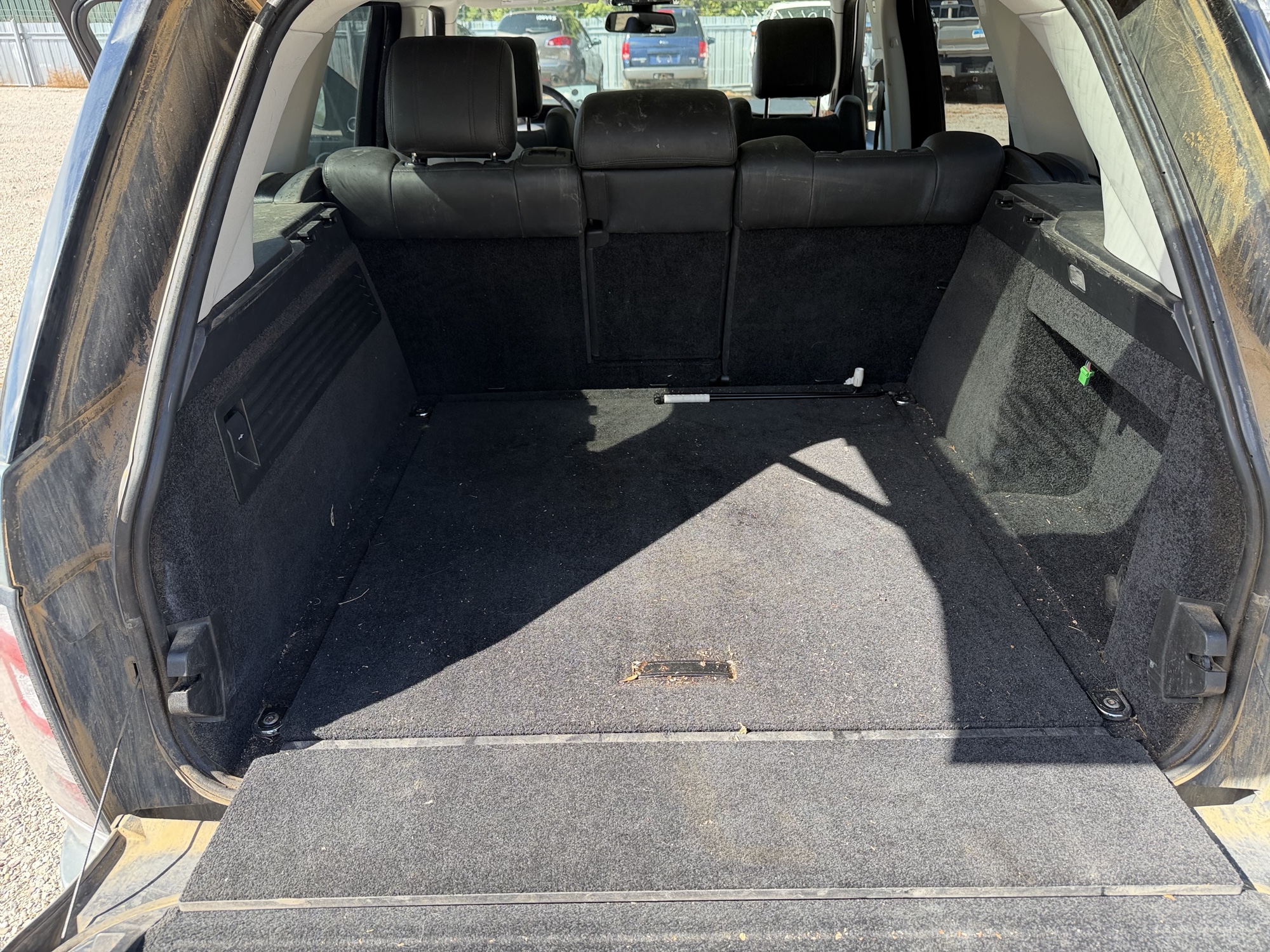 2014 land-rover range-rover 3.0l-v6-supercharged-hse with 167081 miles for sale near elk-river, minnesota 106494_26_trunk.jpg