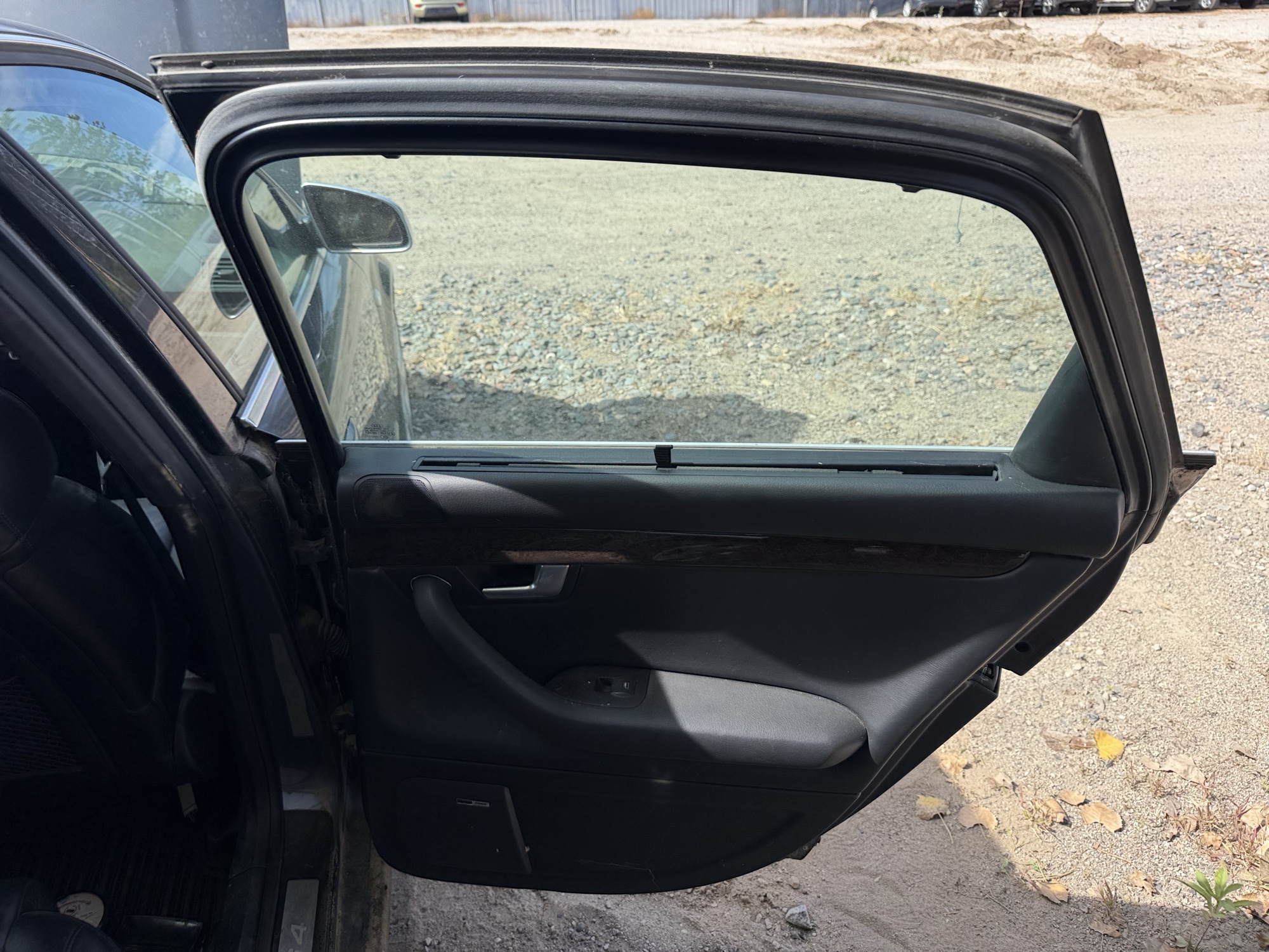 2004 audi s4 with 184797 miles for sale near elk-river, minnesota 106495_30_pass_rear_door_panel.jpg
