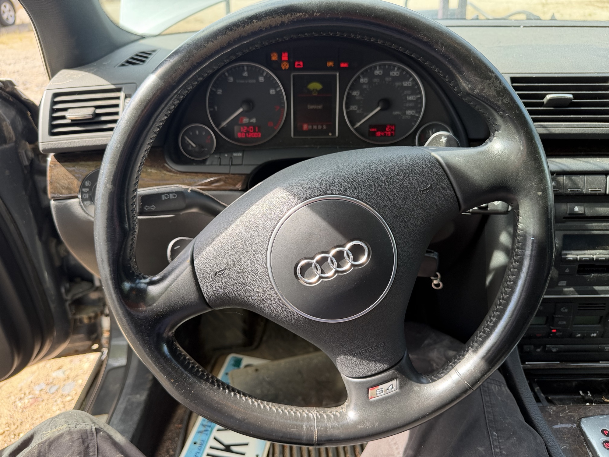 2004 audi s4 with 184797 miles for sale near elk-river, minnesota 106495_36_steering_wheel.jpg