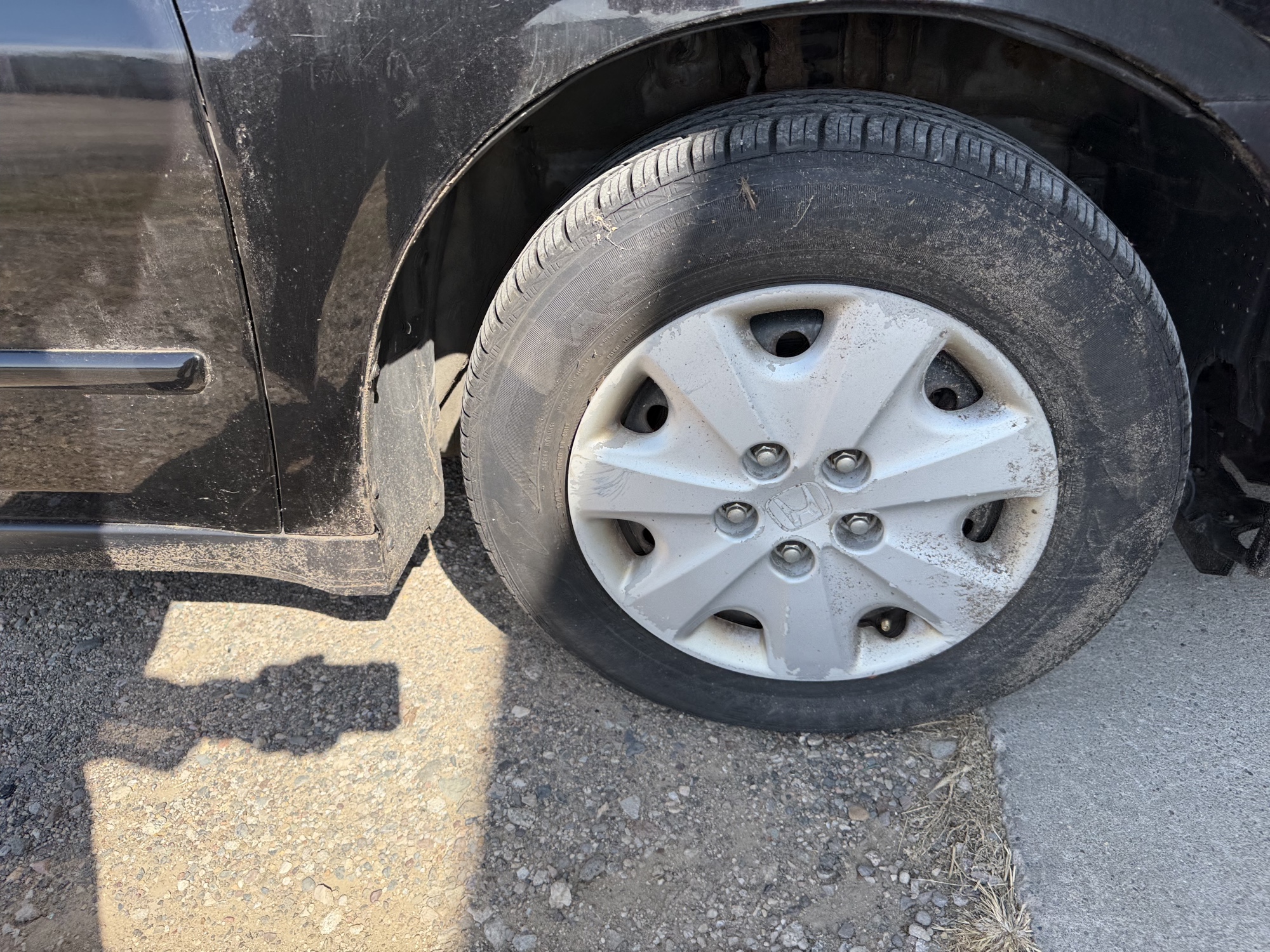 2003 honda accord lx-sedan-at with 144781 miles for sale near elk-river, minnesota 106496_15_front_pass_wheel.jpg