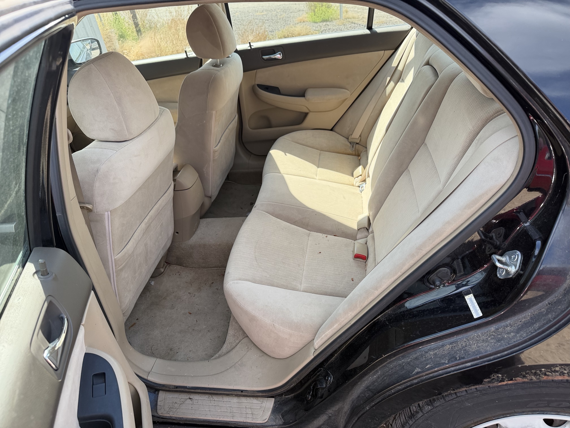 2003 honda accord lx-sedan-at with 144781 miles for sale near elk-river, minnesota 106496_24_drv_rear_seat.jpg