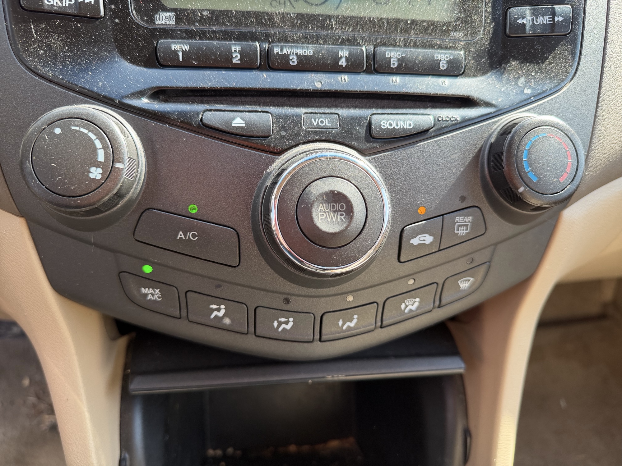 2003 honda accord lx-sedan-at with 144781 miles for sale near elk-river, minnesota 106496_40_climate_control.jpg