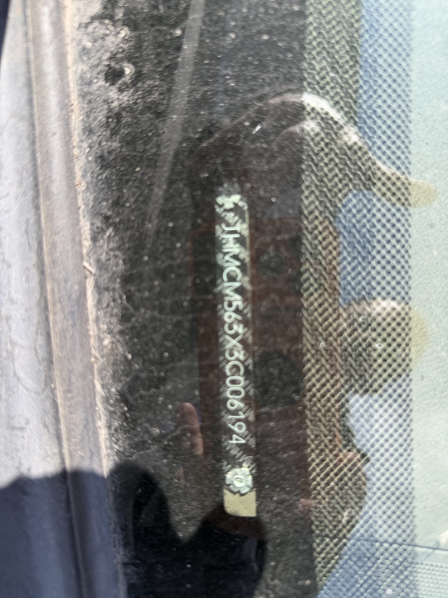 2003 honda accord lx-sedan-at with 144781 miles for sale near elk-river, minnesota 106496_48_windshield_vin_plate.jpg
