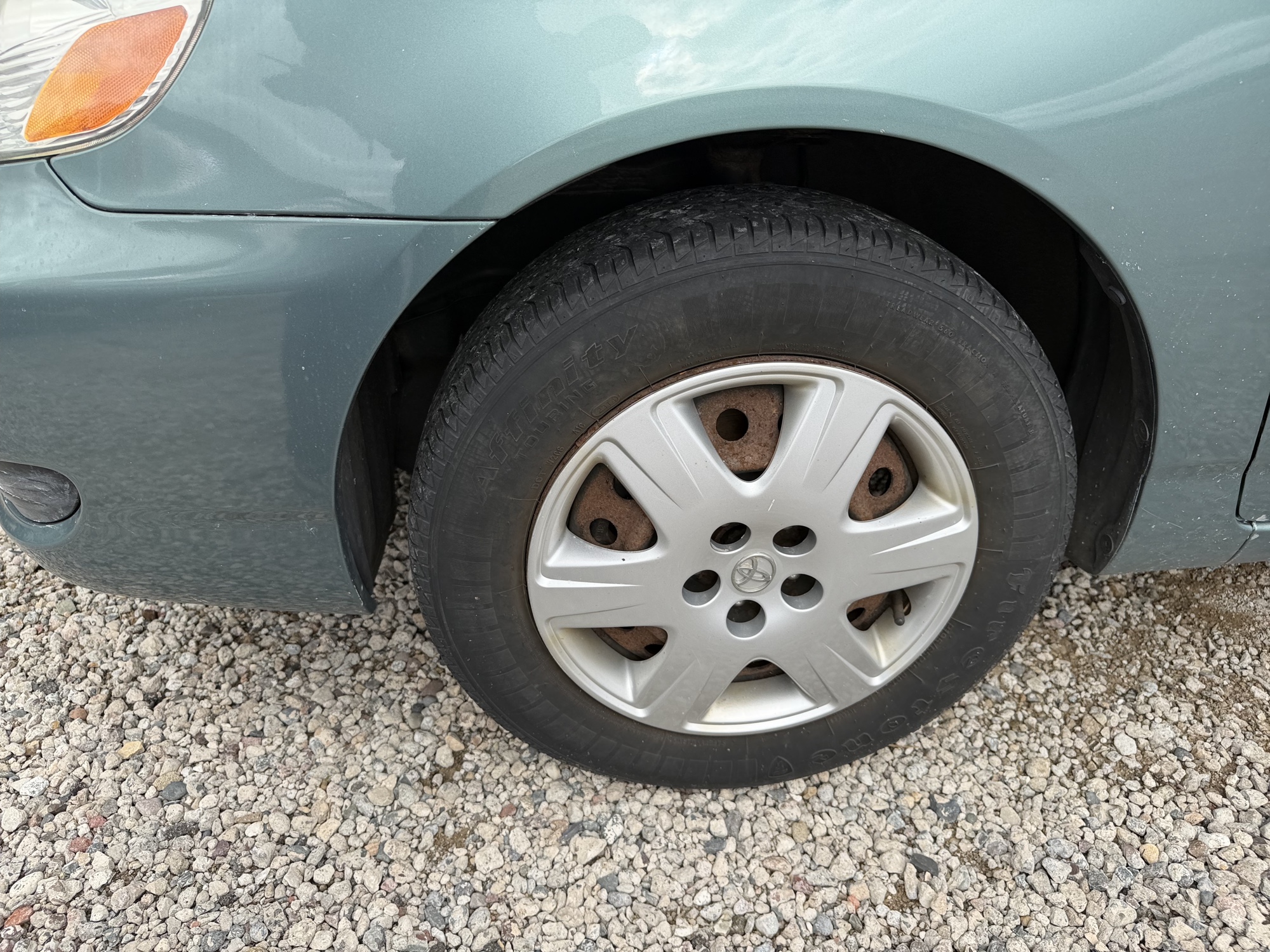 2007 toyota corolla with 80829 miles for sale near elk-river, minnesota 106497_12_drv_front_wheel.jpg