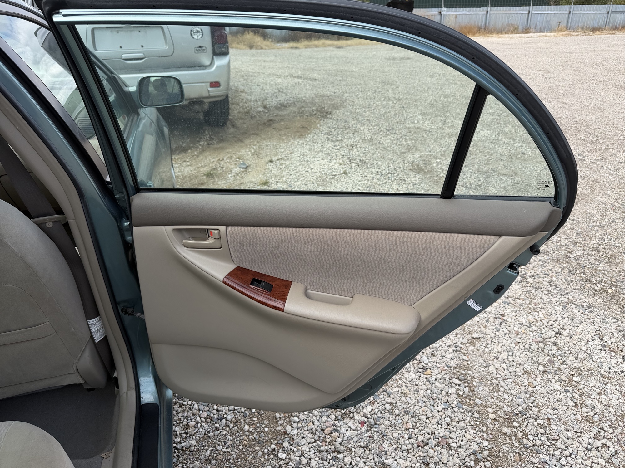 2007 toyota corolla with 80829 miles for sale near elk-river, minnesota 106497_30_pass_rear_door_panel.jpg