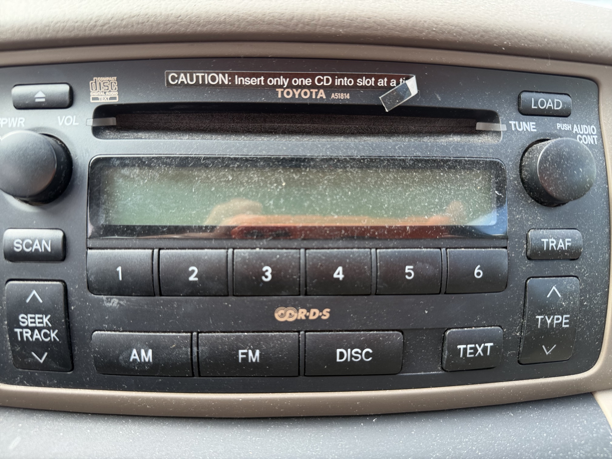 2007 toyota corolla with 80829 miles for sale near elk-river, minnesota 106497_39_radio_closeup.jpg