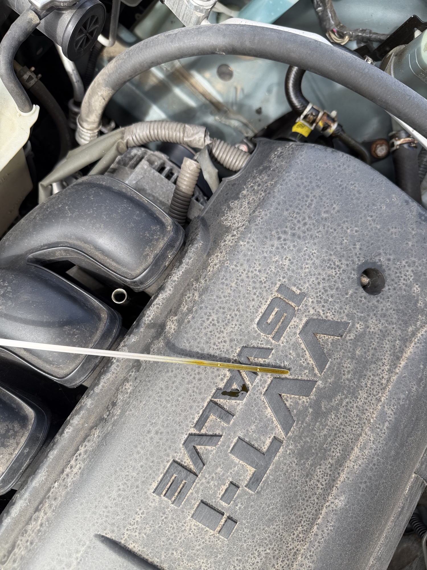 2007 toyota corolla with 80829 miles for sale near elk-river, minnesota 106497_50_oil_dipstick.jpg