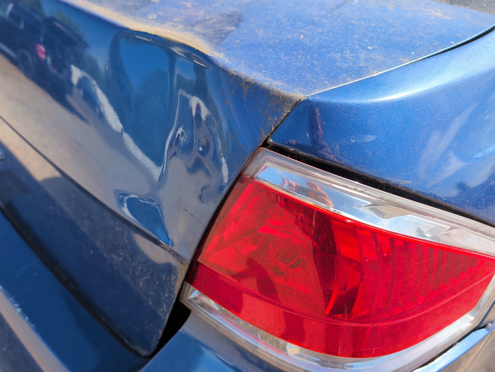 2008 ford focus se-sedan with 205187 miles for sale near elk-river, minnesota 106498_27_spare_tire.jpg