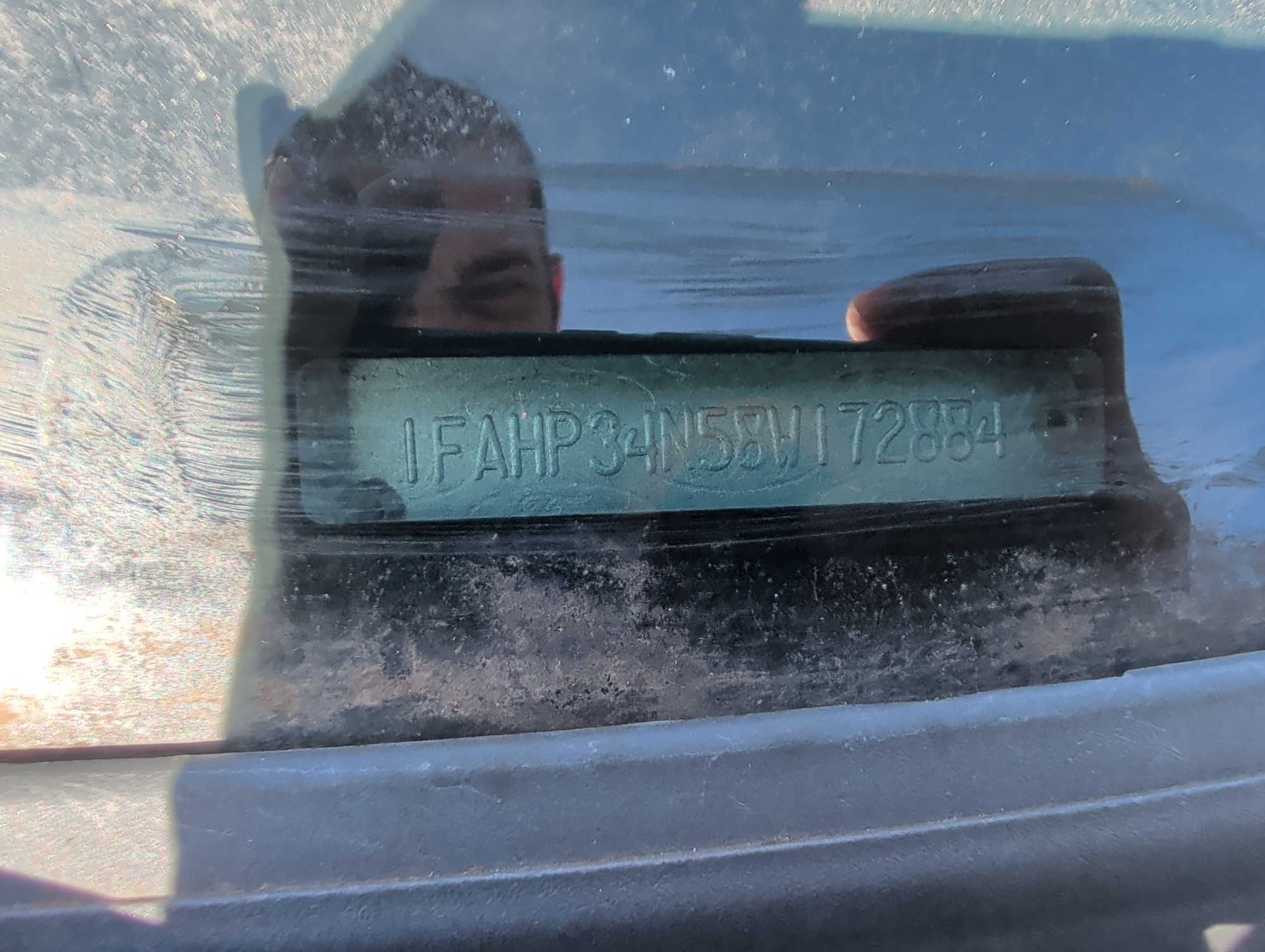 2008 ford focus se-sedan with 205187 miles for sale near elk-river, minnesota 106498_48_windshield_vin_plate.jpg