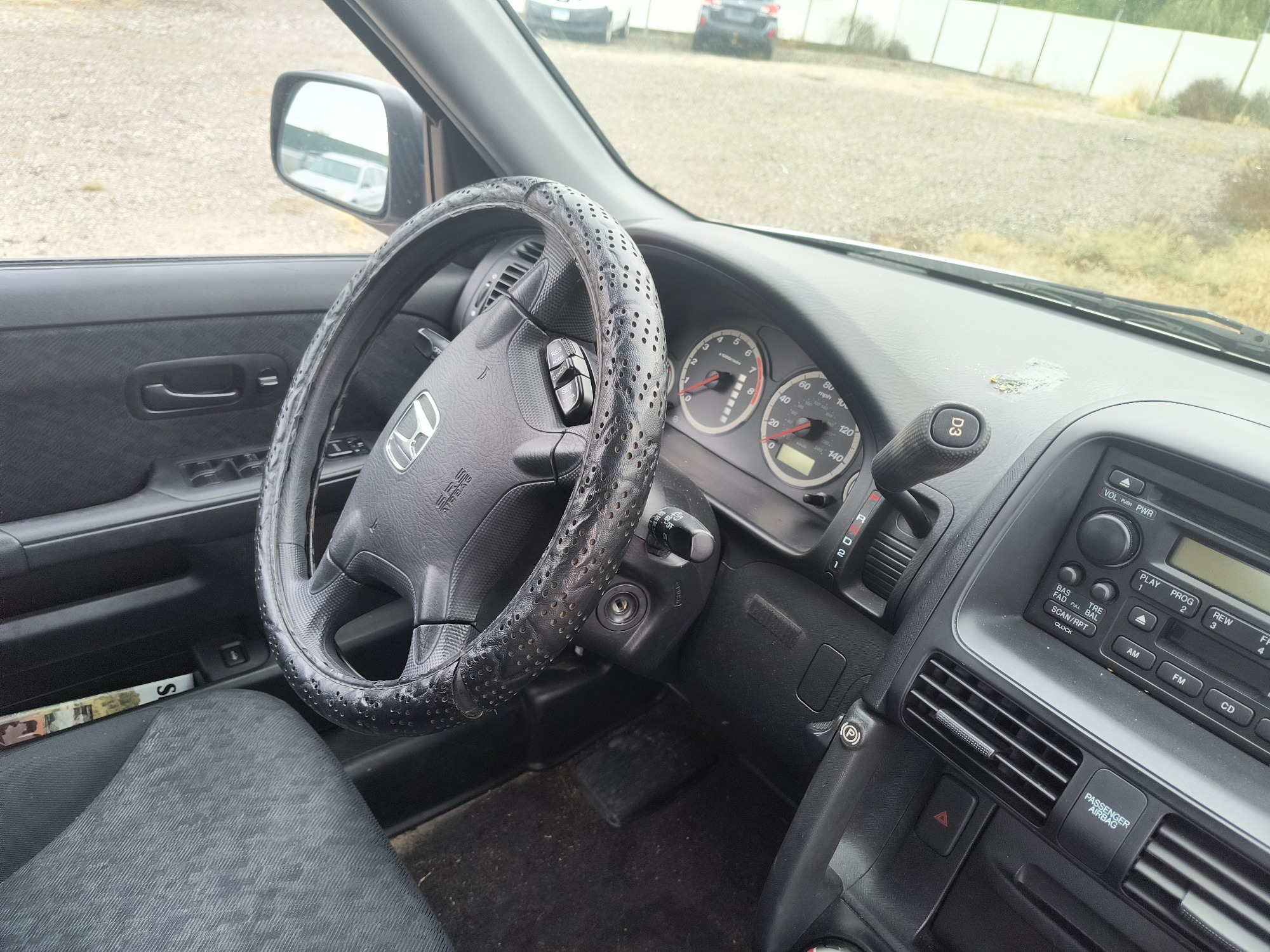 2006 honda cr-v lx-4wd-at with 127591 miles for sale near elk-river, minnesota 106500_36_steering_wheel.jpg