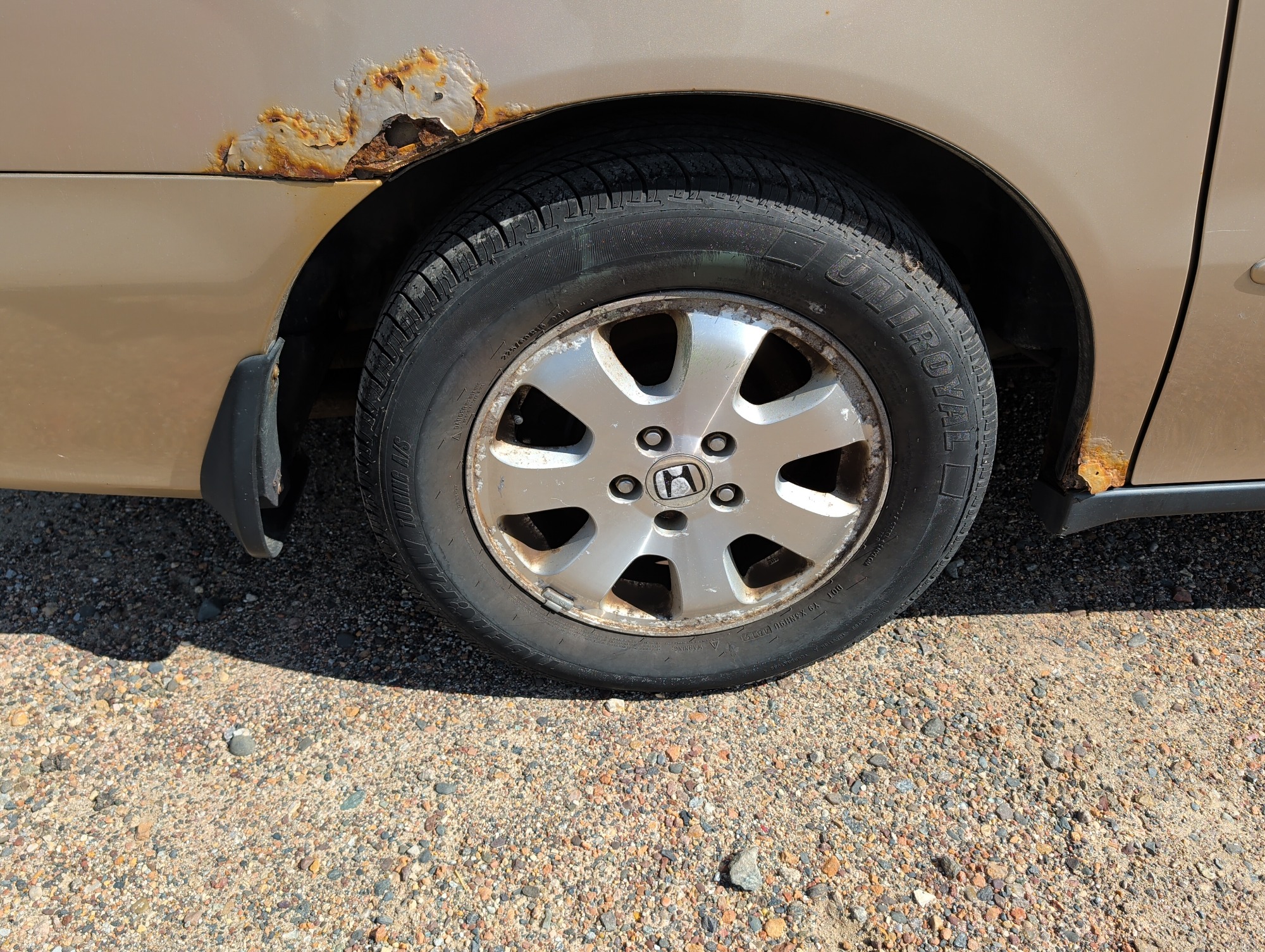 2002 honda odyssey with 292920 miles for sale near elk-river, minnesota 106501_14_rear_pass_wheel.jpg