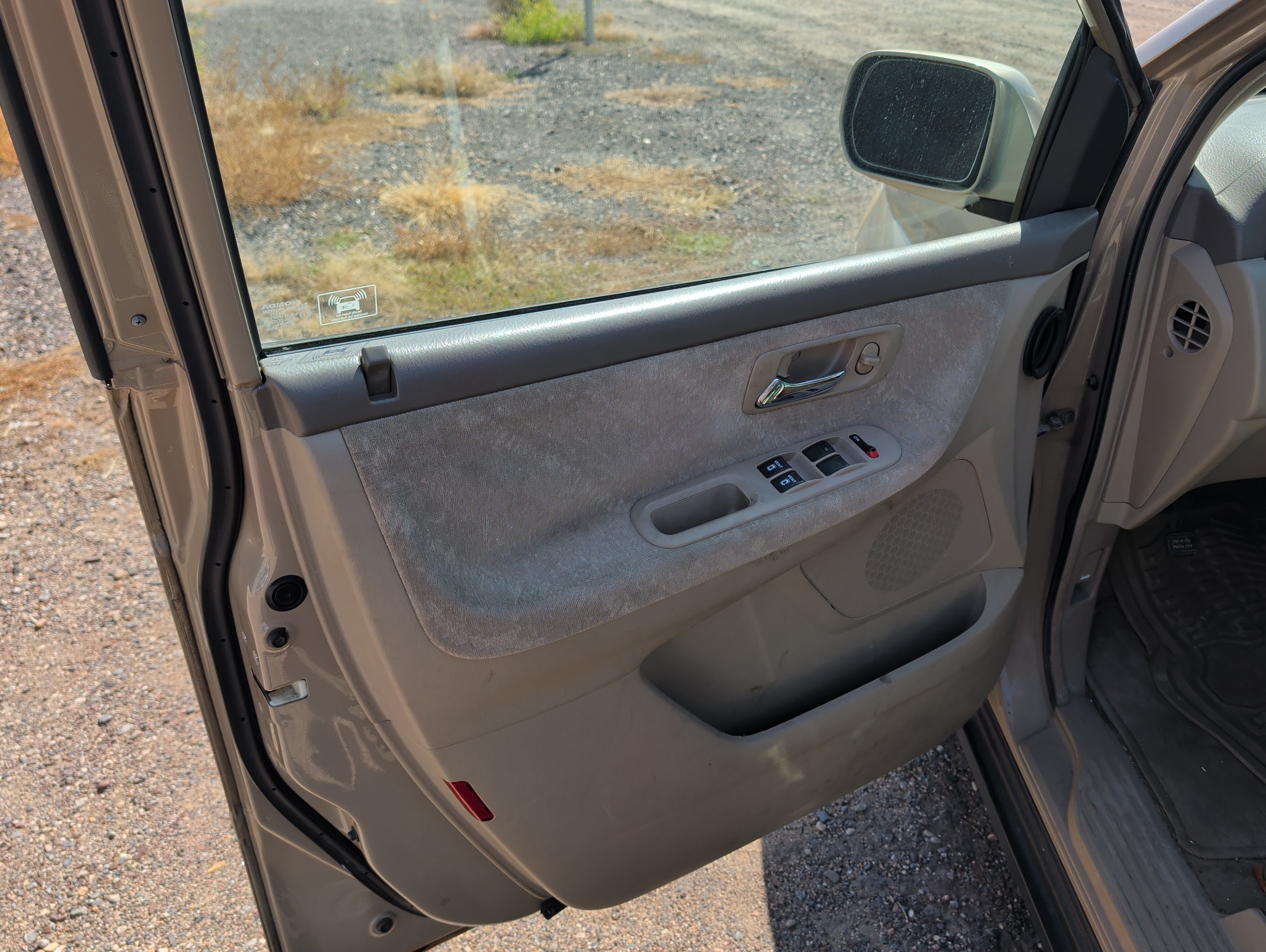 2002 honda odyssey with 292920 miles for sale near elk-river, minnesota 106501_23_driver_door_panel.jpg