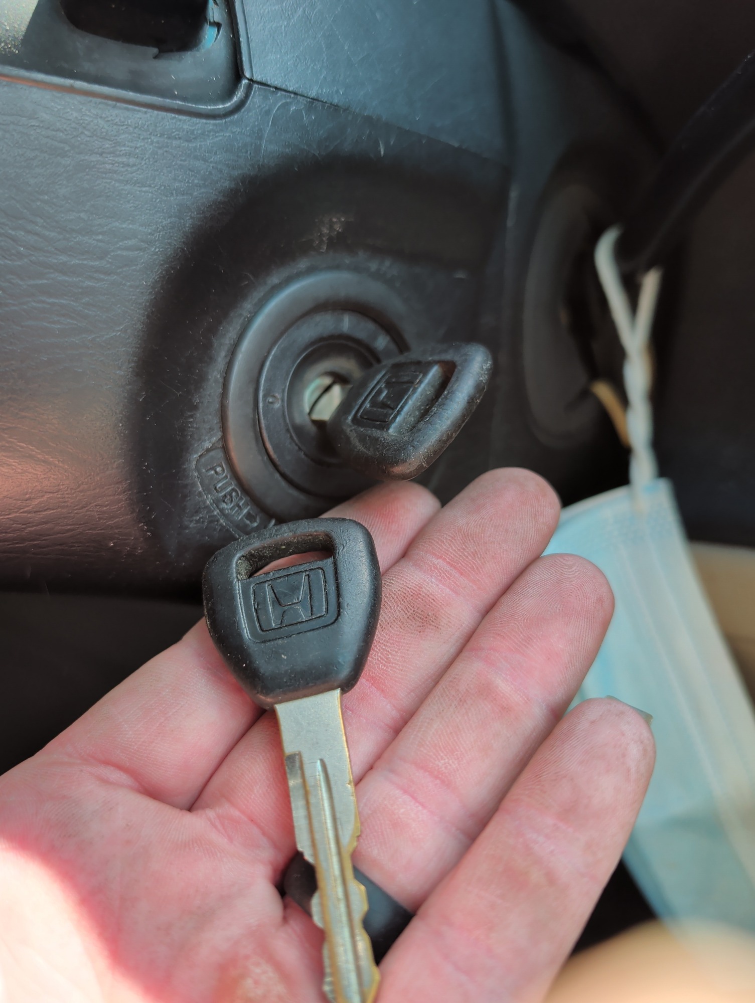 2002 honda odyssey with 292920 miles for sale near elk-river, minnesota 106501_51_keys.jpg