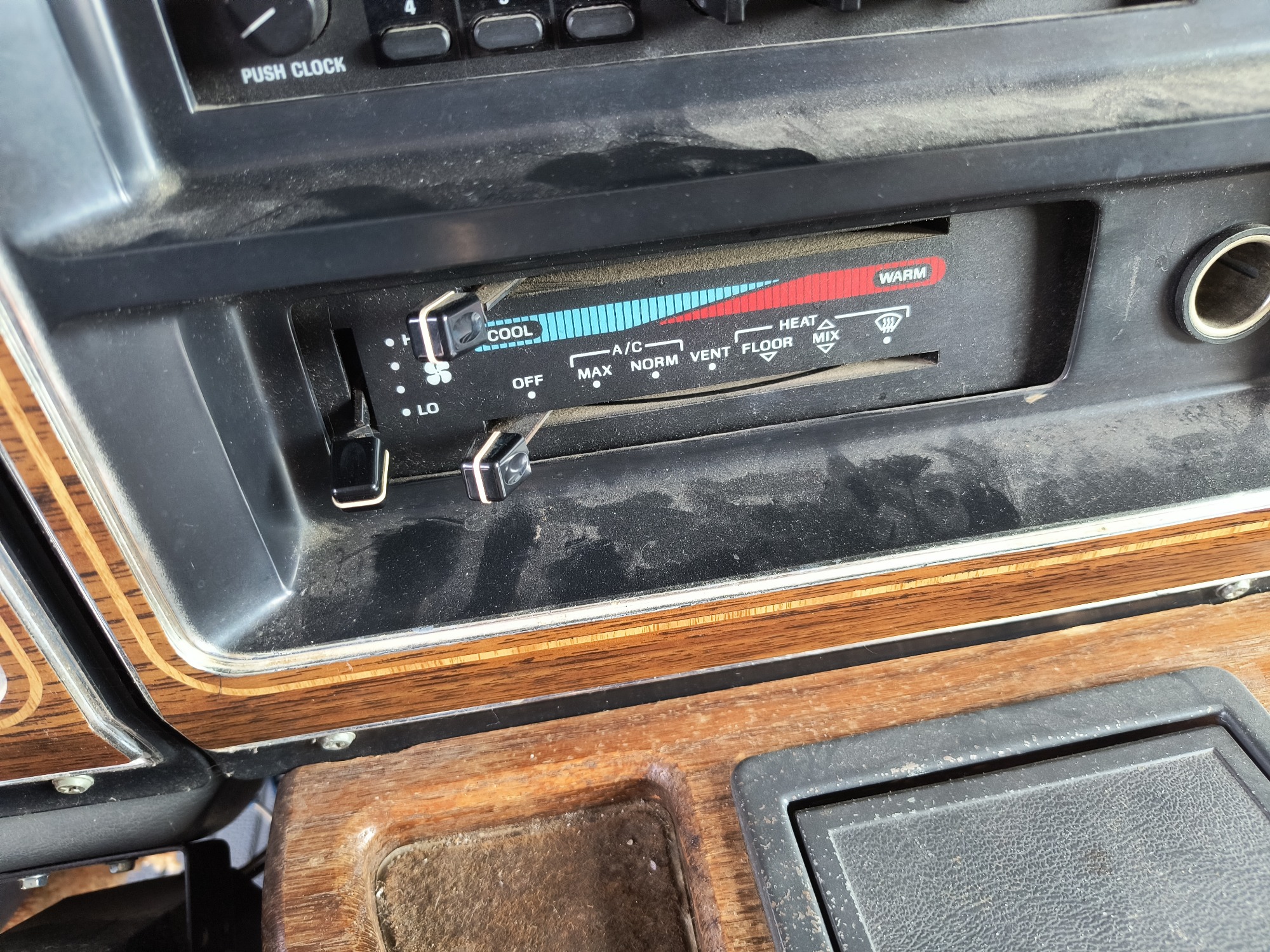 1990 ford econoline e350 with 12 miles for sale near Elk River, Minnesota 106502_40_climate_control.jpg