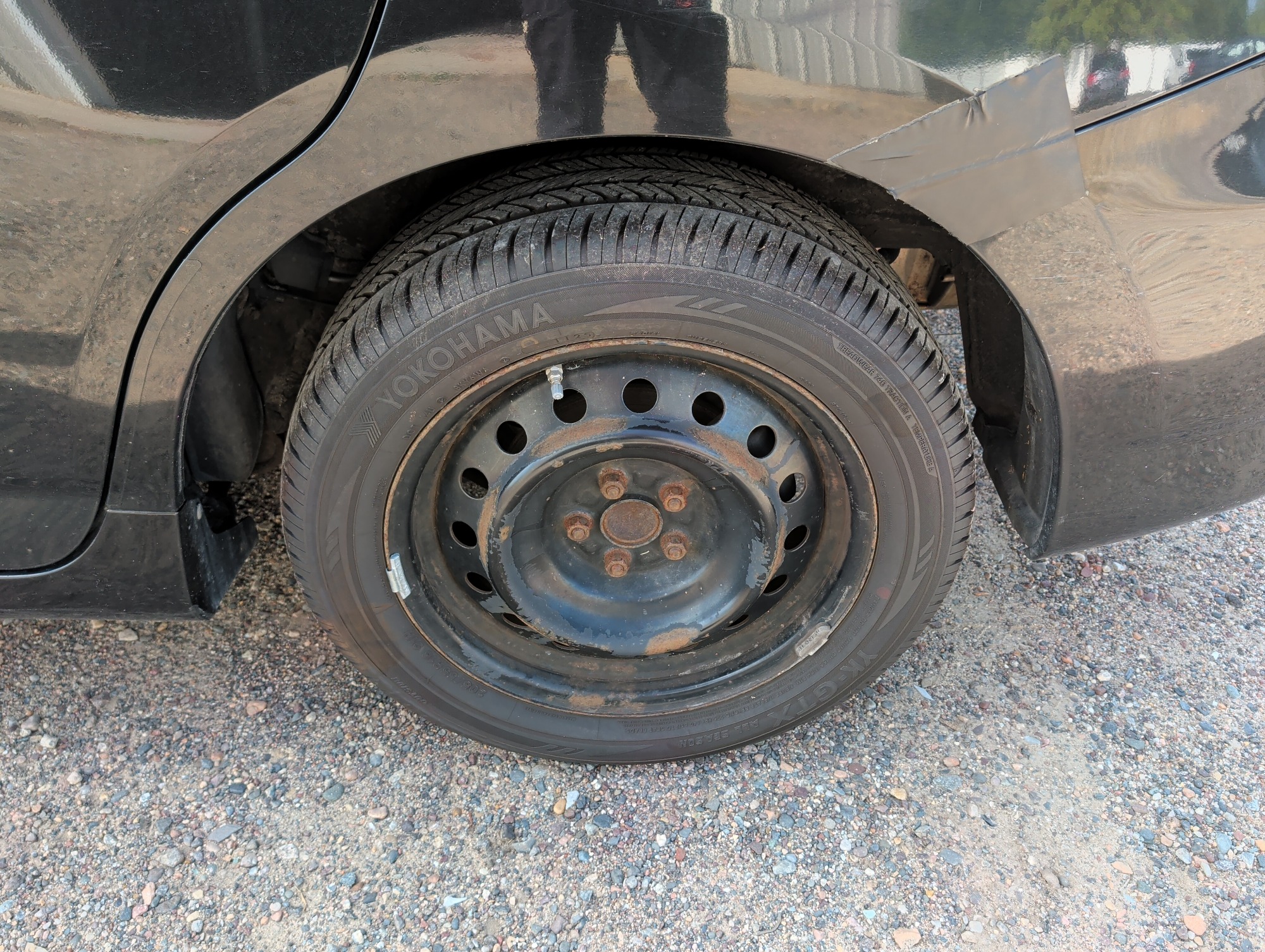 2010 toyota matrix with 301107 miles for sale near elk-river, minnesota 106503_13_rear_drv_wheel.jpg
