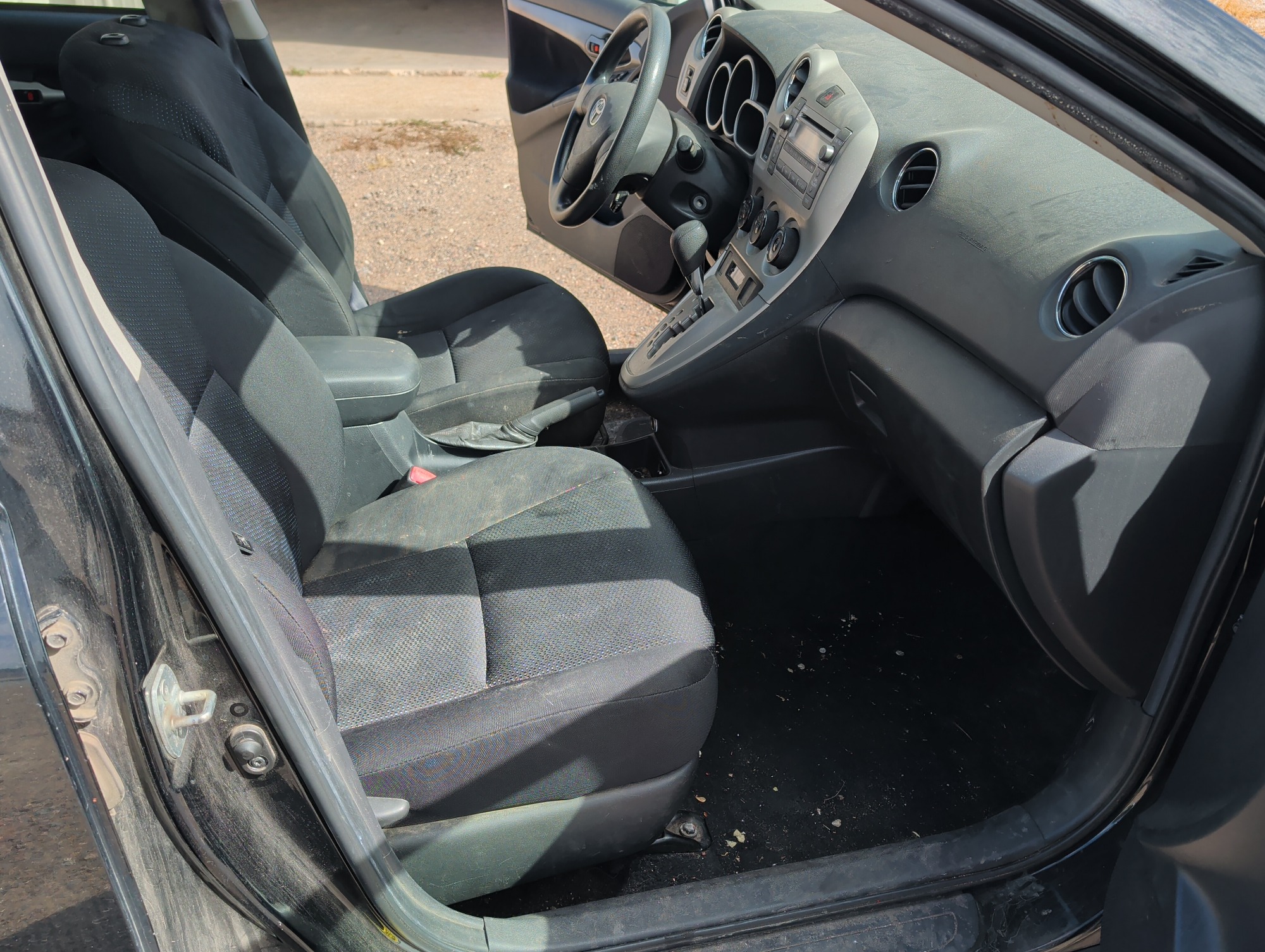 2010 toyota matrix with 301107 miles for sale near elk-river, minnesota 106503_31_passenger_seat.jpg