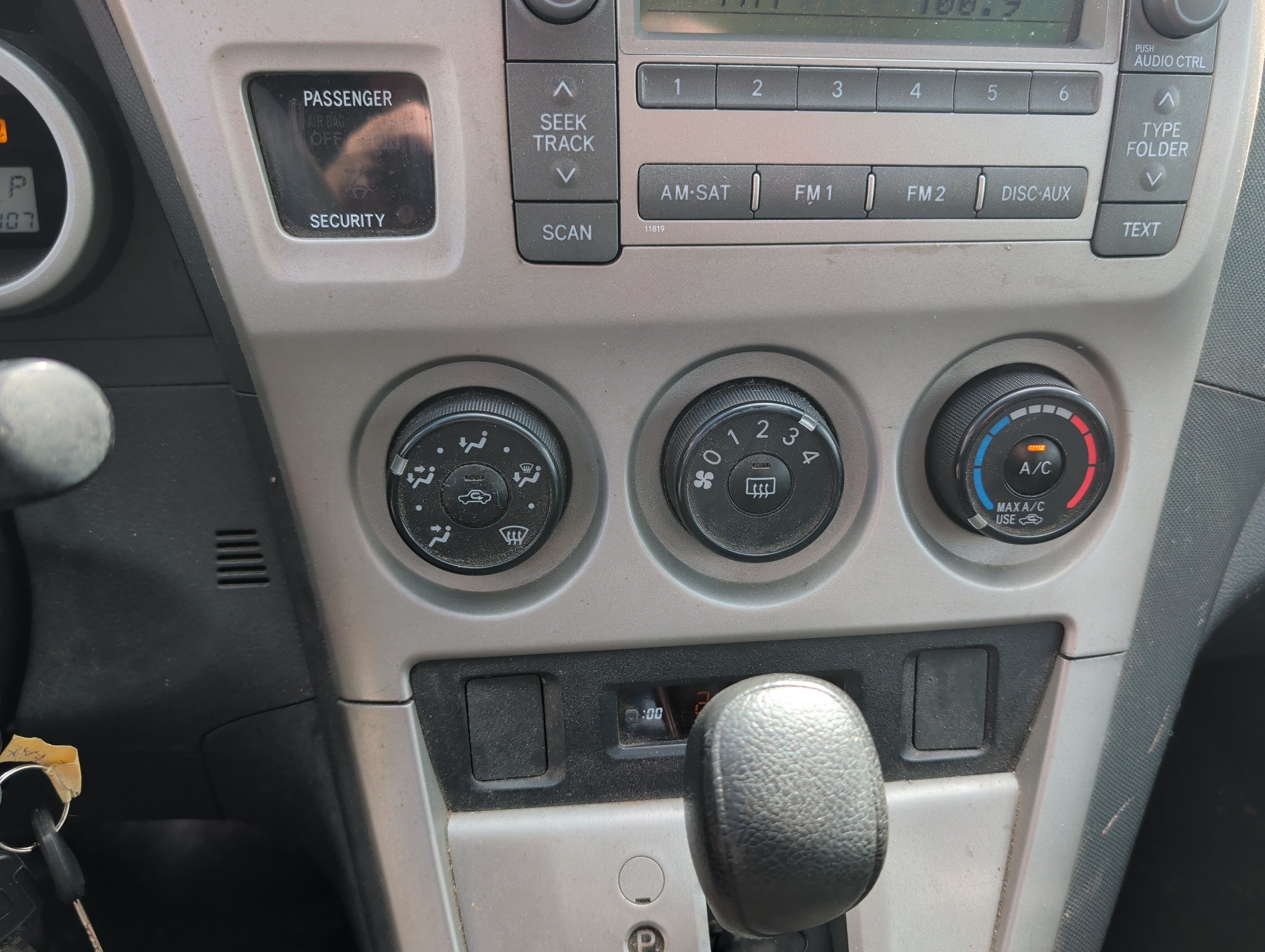 2010 toyota matrix with 301107 miles for sale near elk-river, minnesota 106503_40_climate_control.jpg